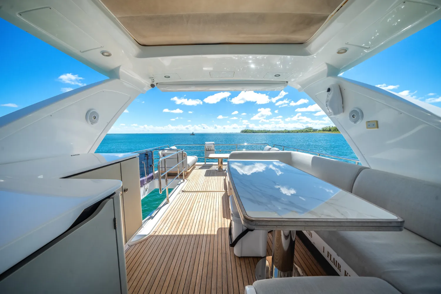 2021 Azimut 60 Flybridge Image Thumbnail #25