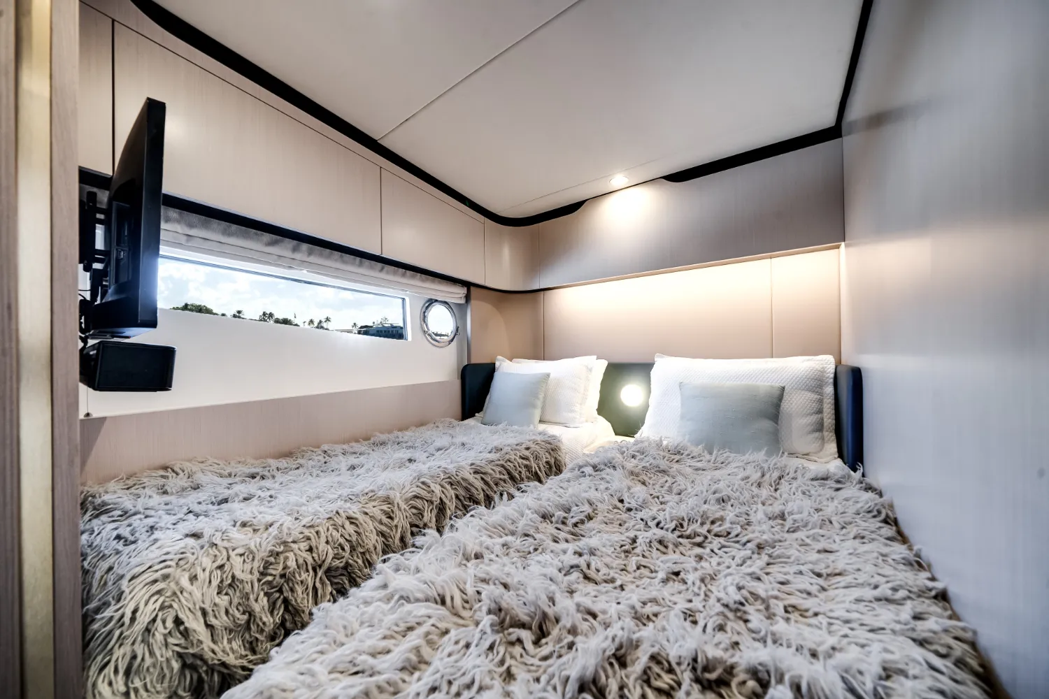 2021 Azimut 60 Flybridge Image Thumbnail #61