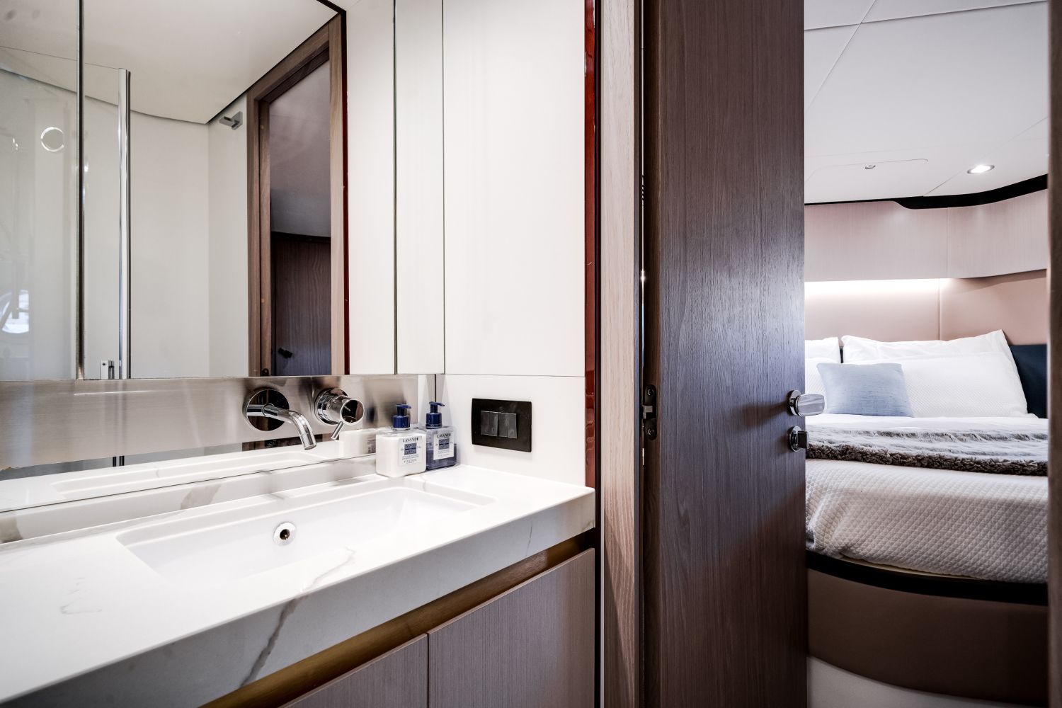 2021 Azimut 60 Flybridge Image Thumbnail #59