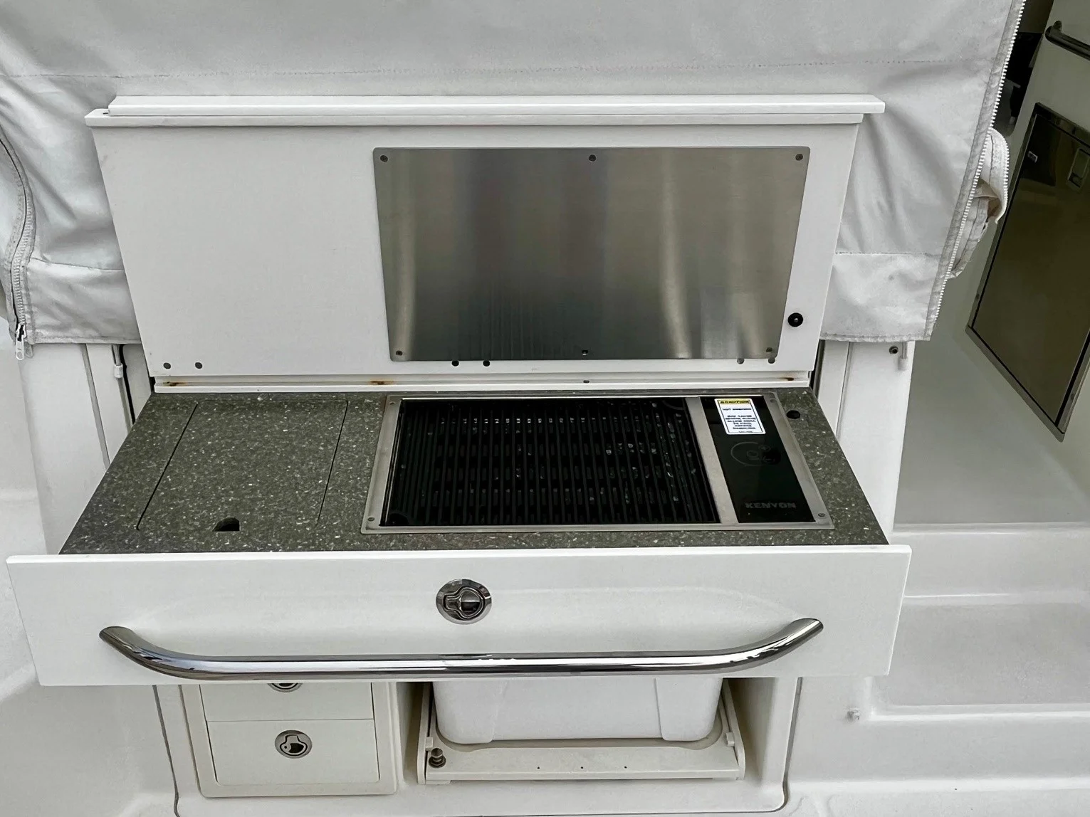 2016 Boston Whaler 345 CONQUEST Image Thumbnail #15