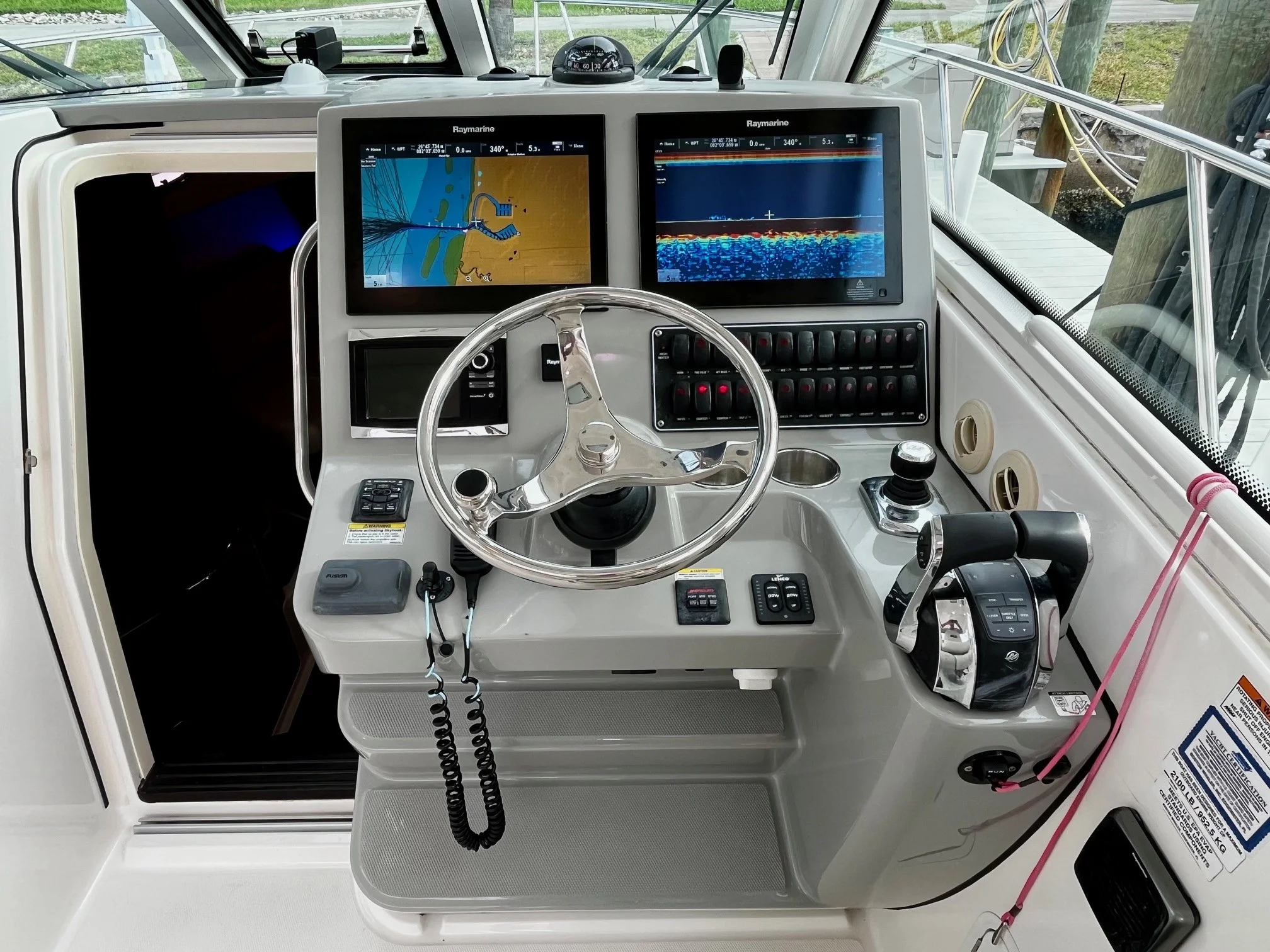 2016 Boston Whaler 345 CONQUEST Image Thumbnail #21