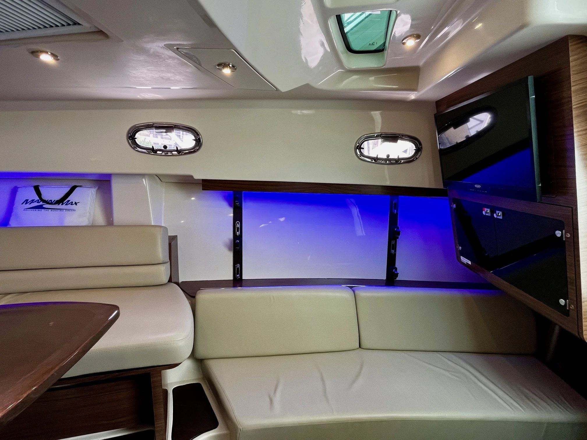 2016 Boston Whaler 345 CONQUEST Image Thumbnail #26