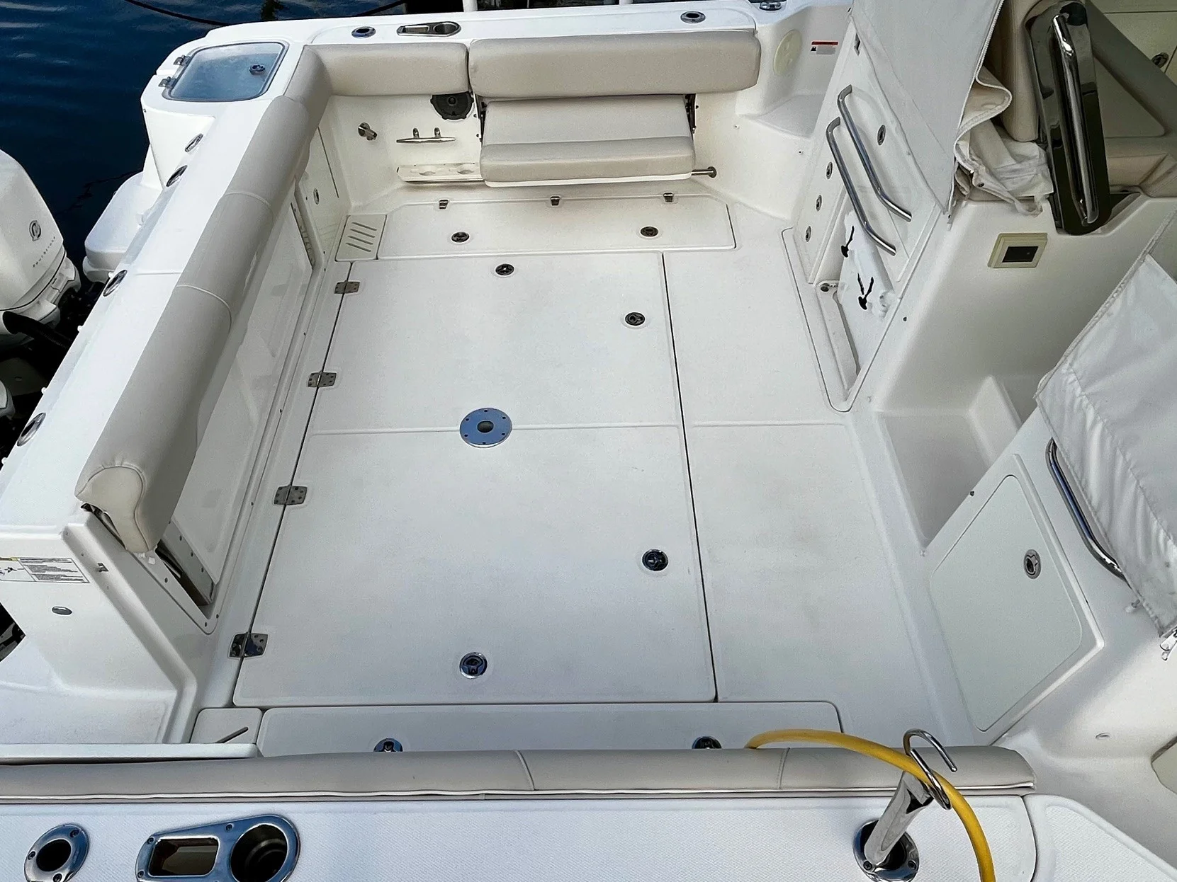 2016 Boston Whaler 345 CONQUEST Image Thumbnail #17