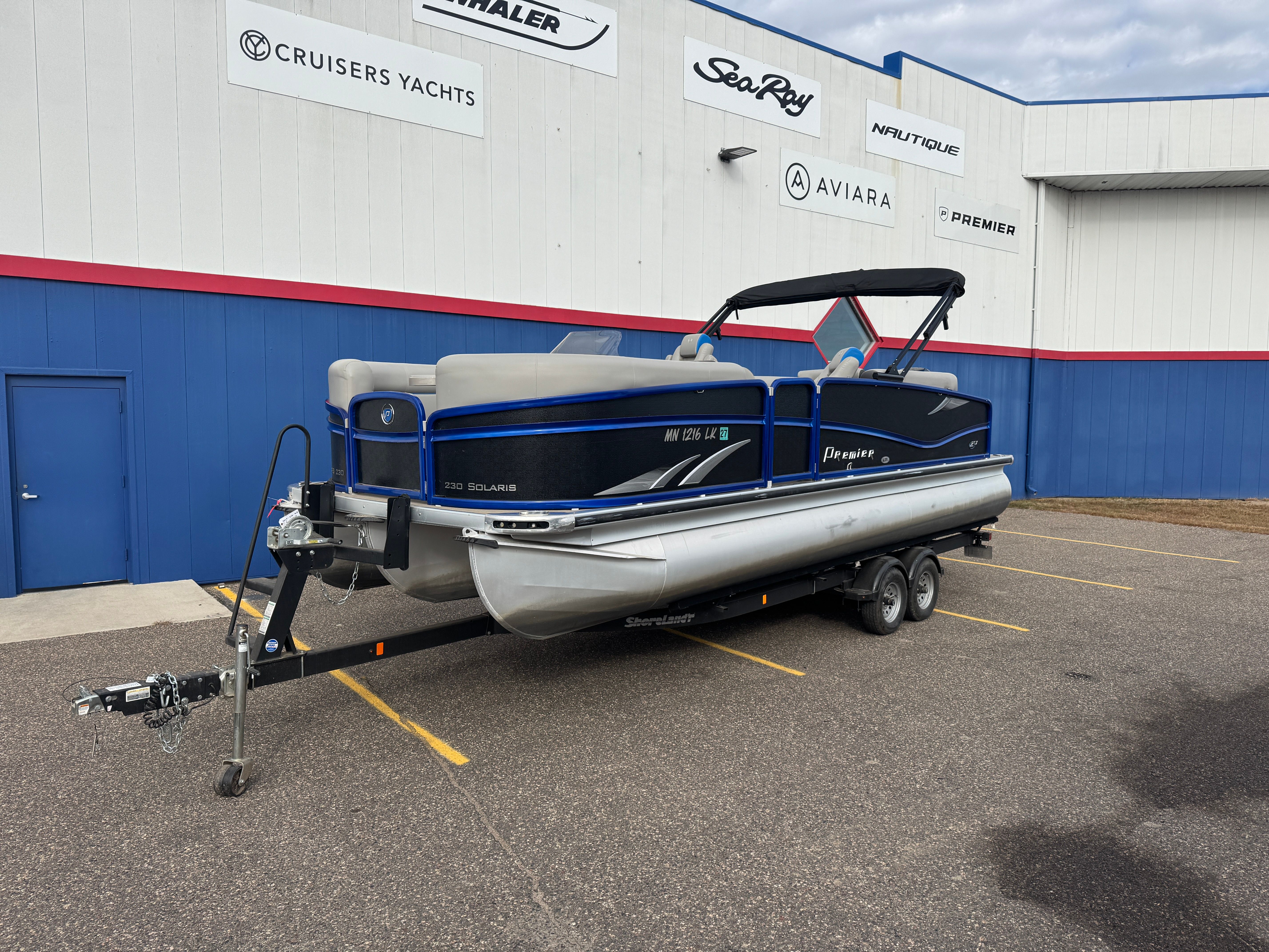 2016 Premier 230 SOLARIS Image Thumbnail #0