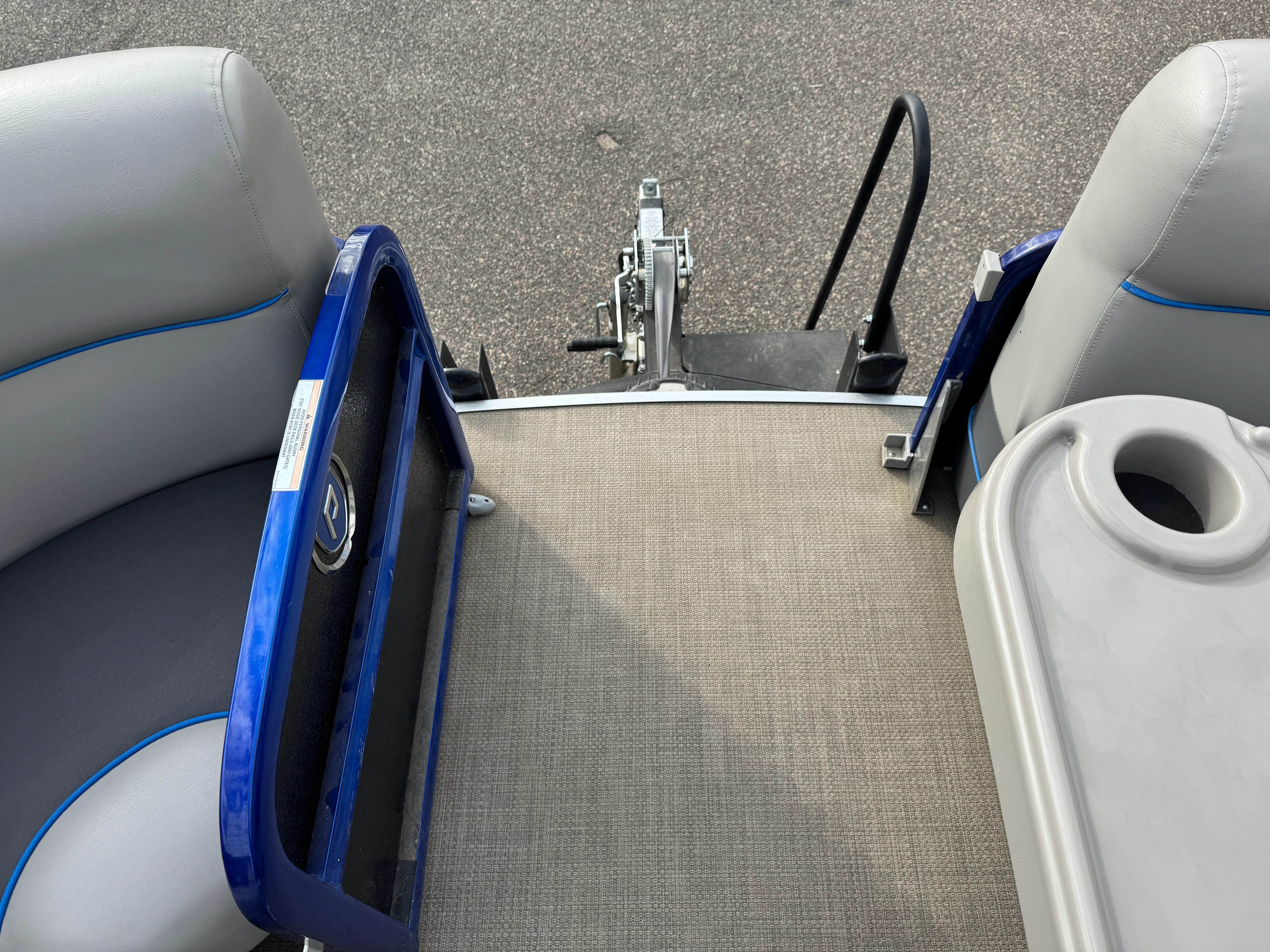 2016 Premier 230 SOLARIS Image Thumbnail #38