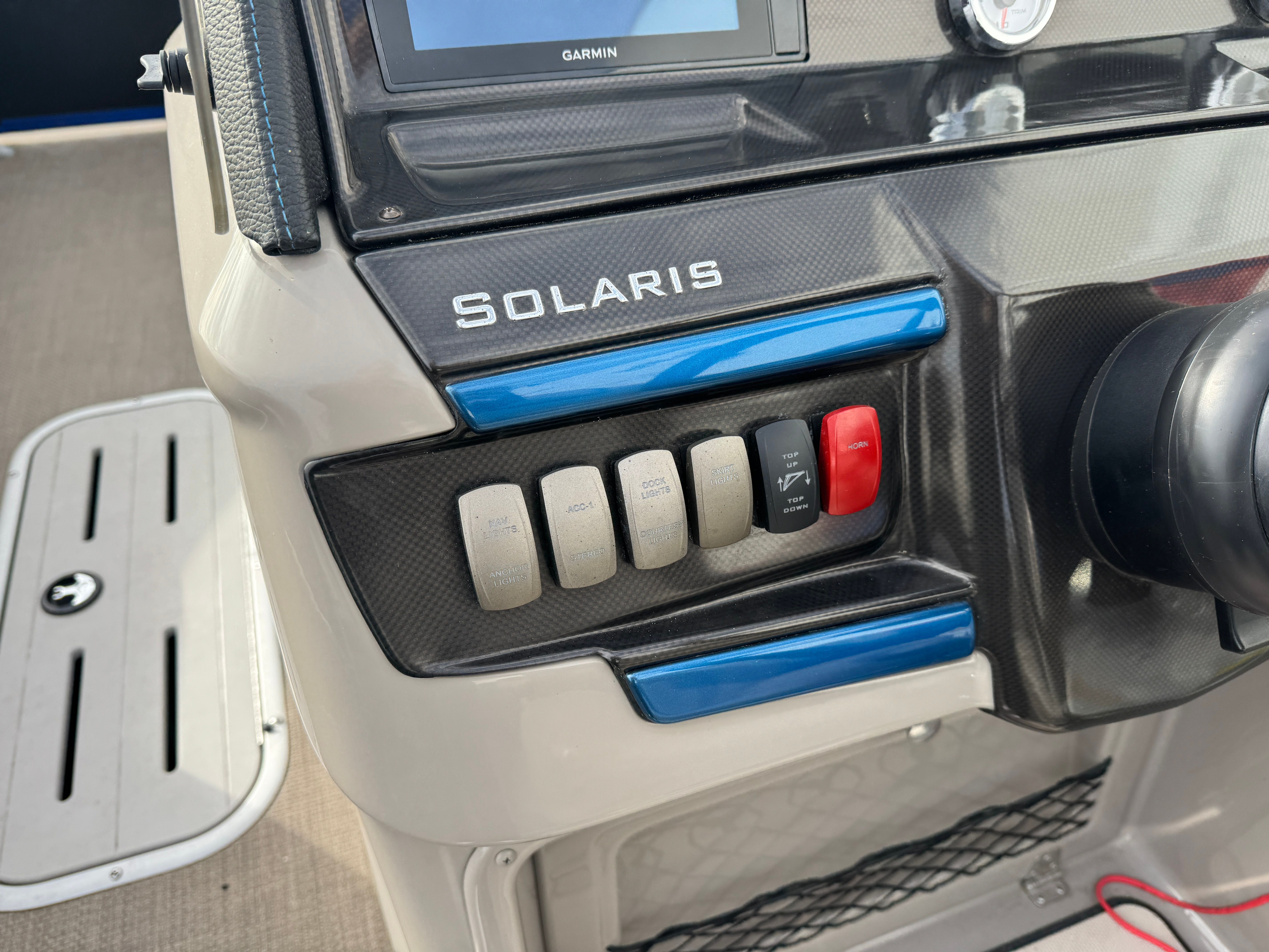 2016 Premier 230 SOLARIS Image Thumbnail #29