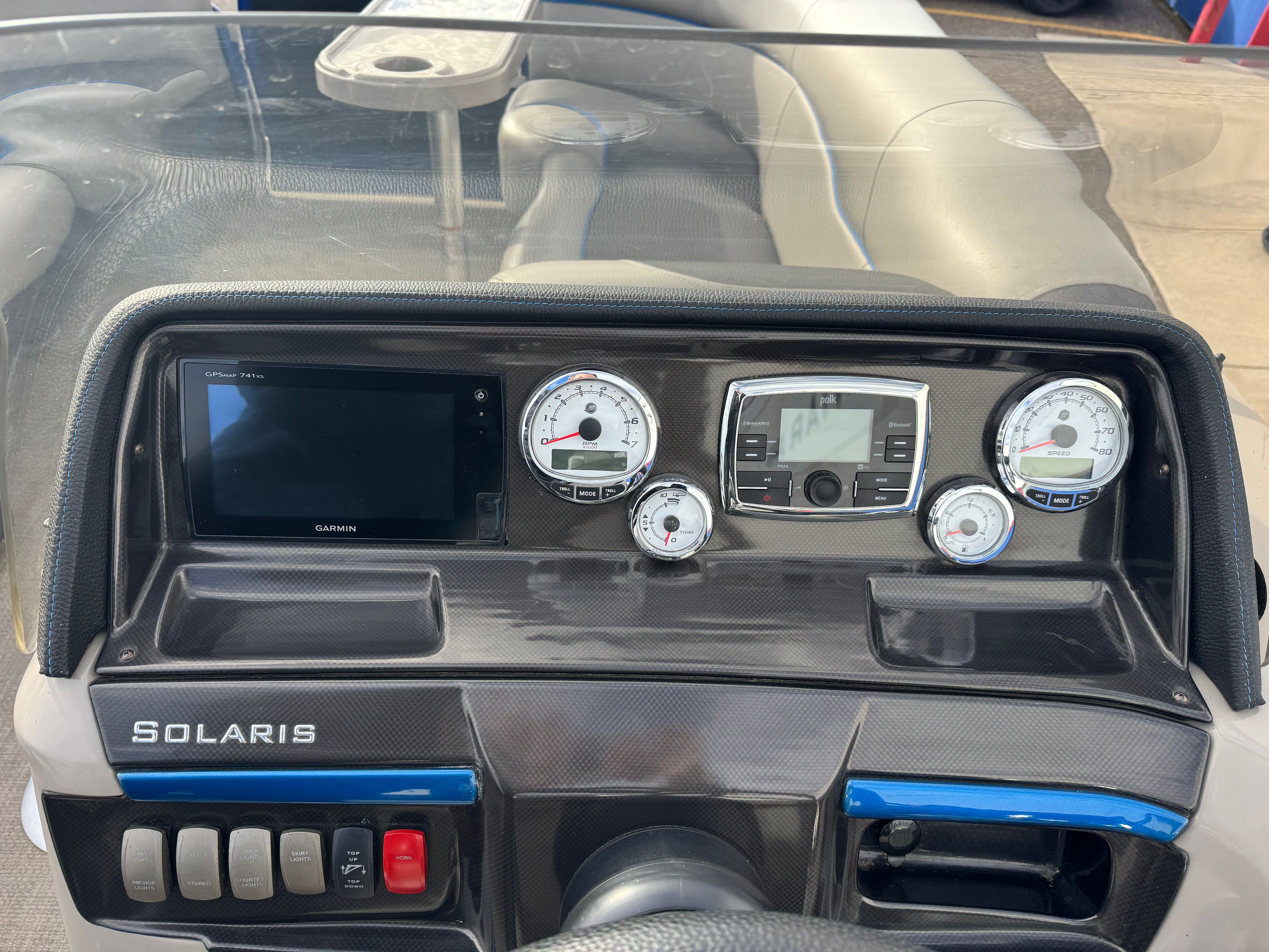 2016 Premier 230 SOLARIS Image Thumbnail #28