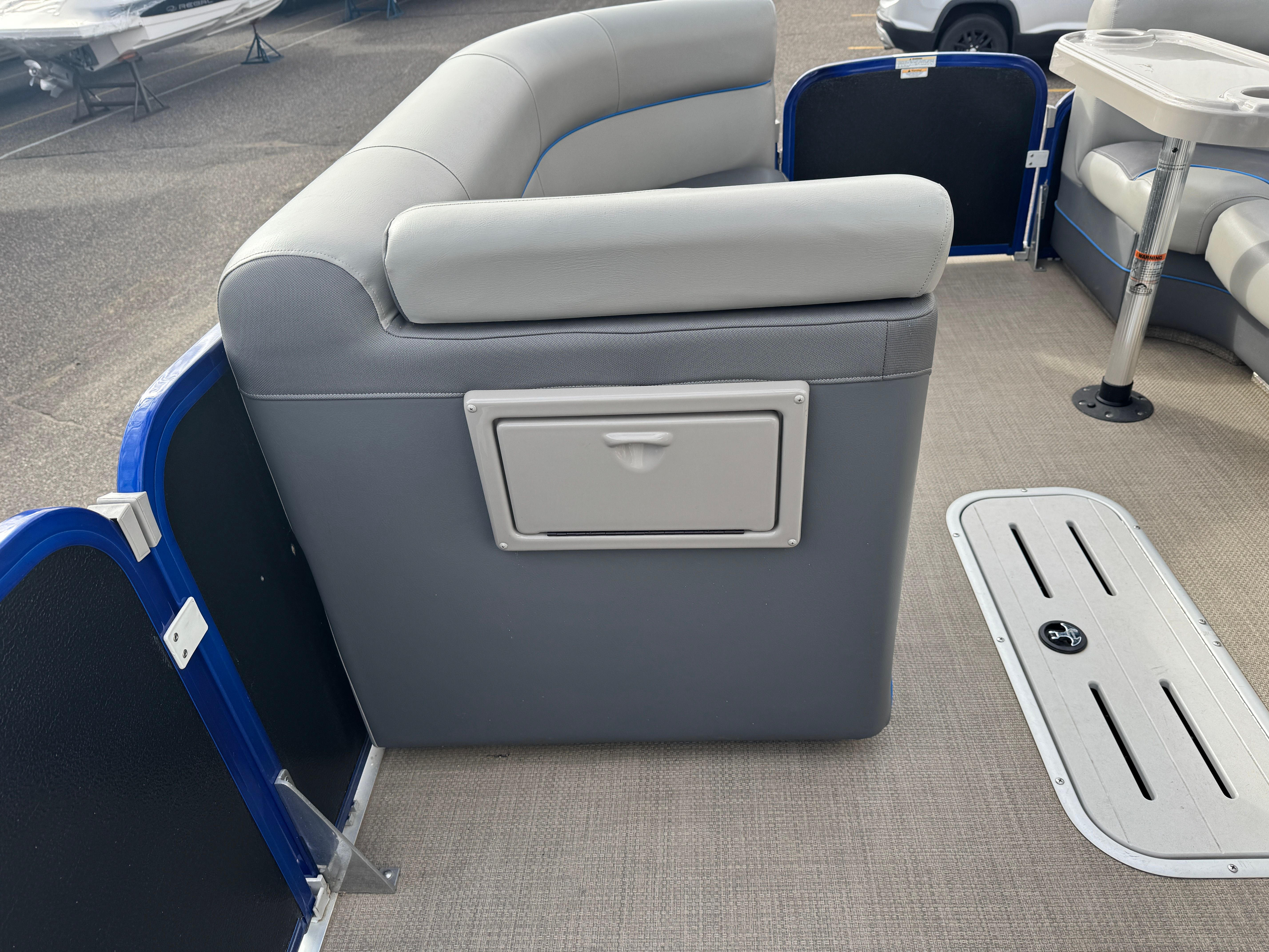 2016 Premier 230 SOLARIS Image Thumbnail #22