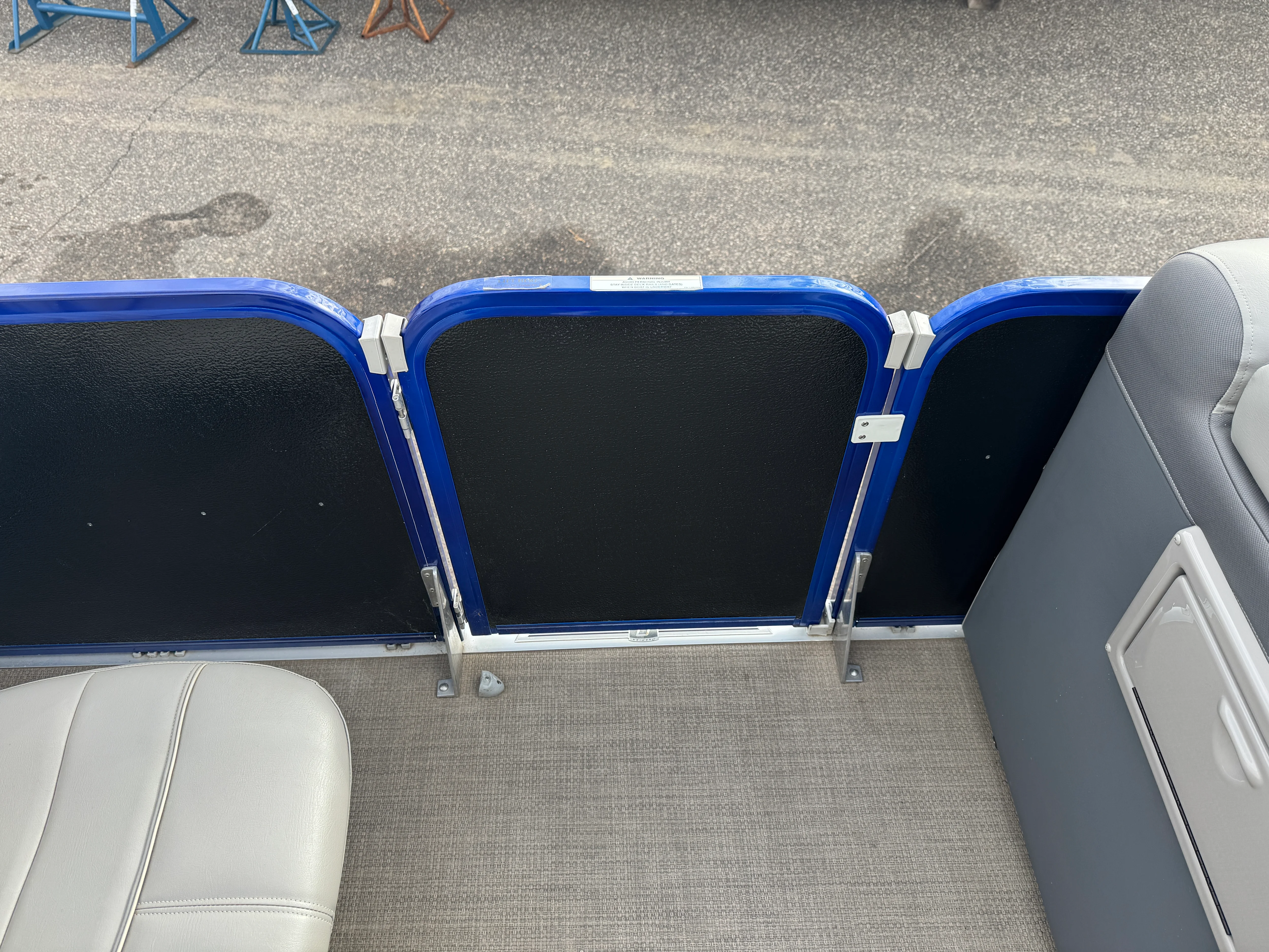 2016 Premier 230 SOLARIS Image Thumbnail #19