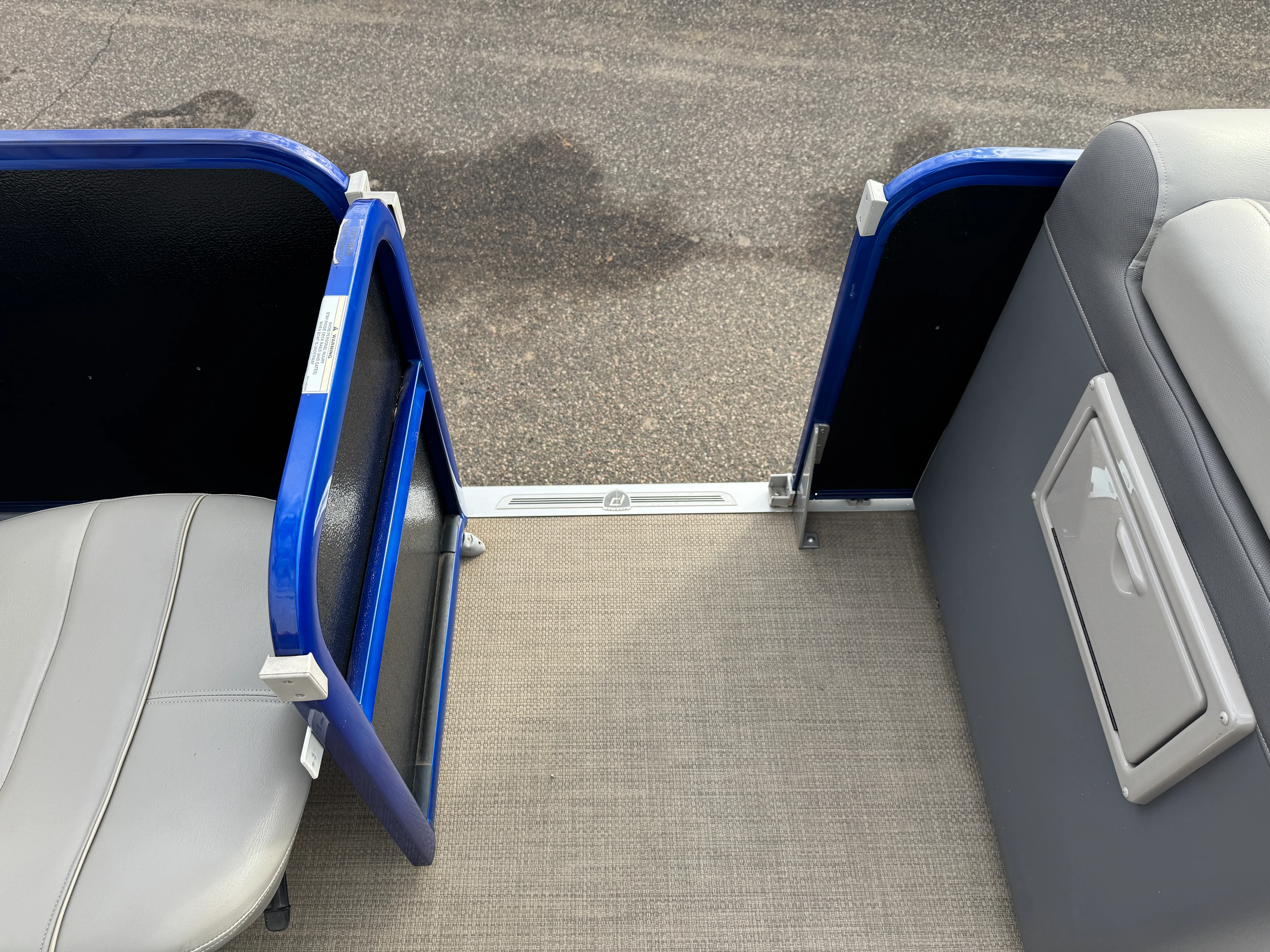 2016 Premier 230 SOLARIS Image Thumbnail #20