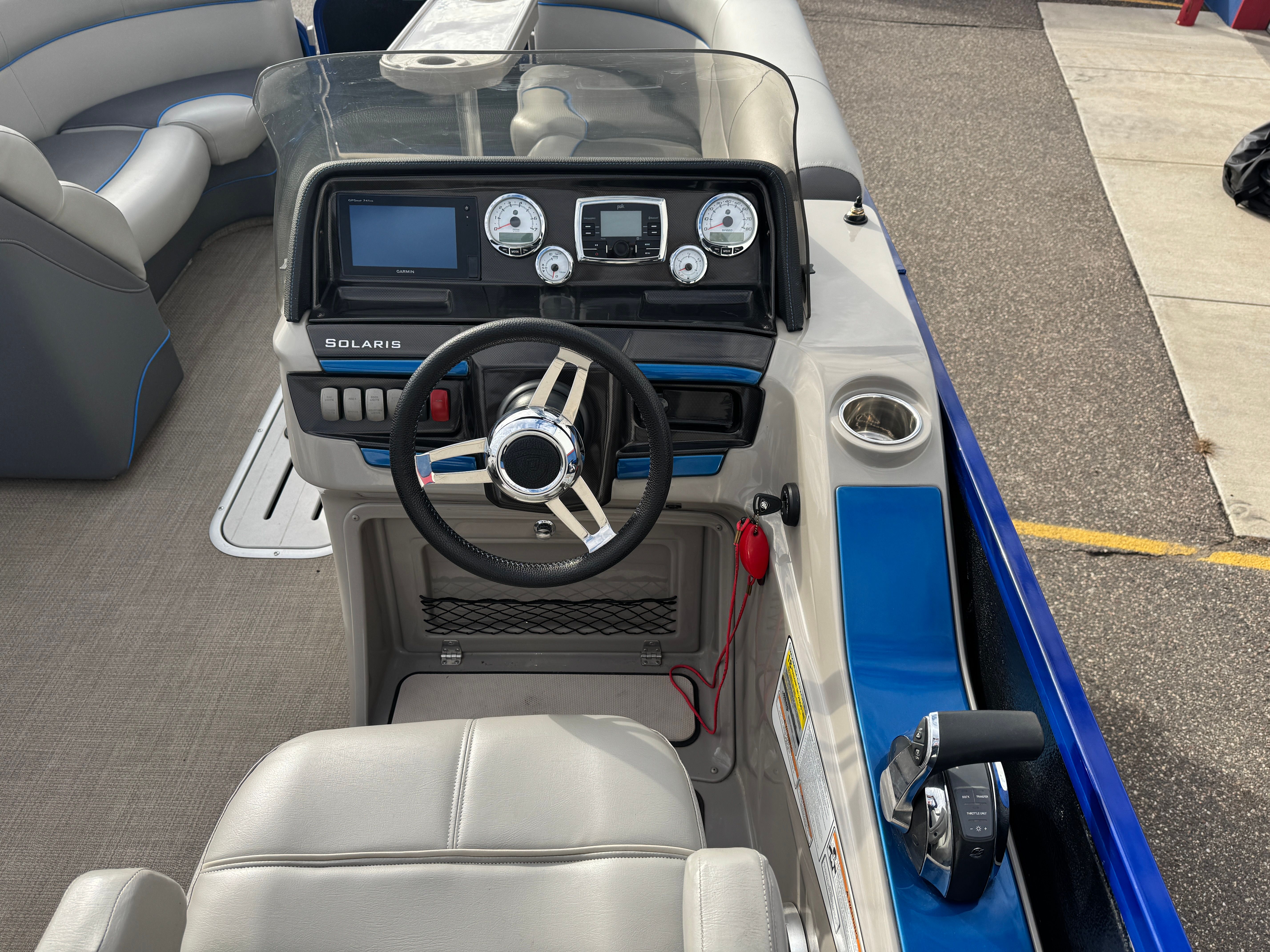 2016 Premier 230 SOLARIS Image Thumbnail #26