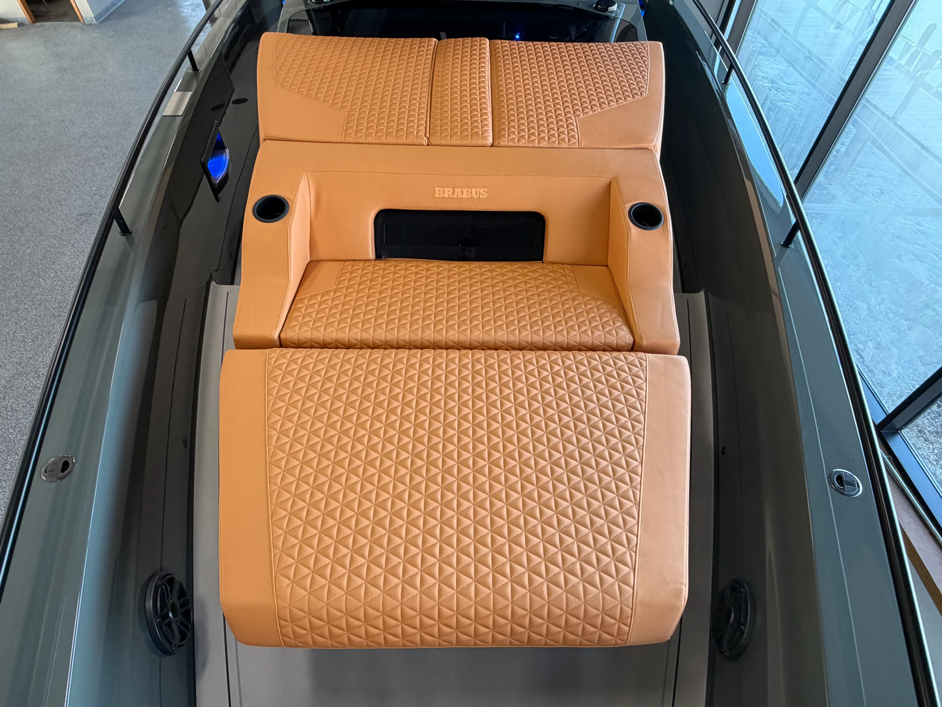 2024 Axopar 37 CROSS CABIN BRABUS Image Thumbnail #62