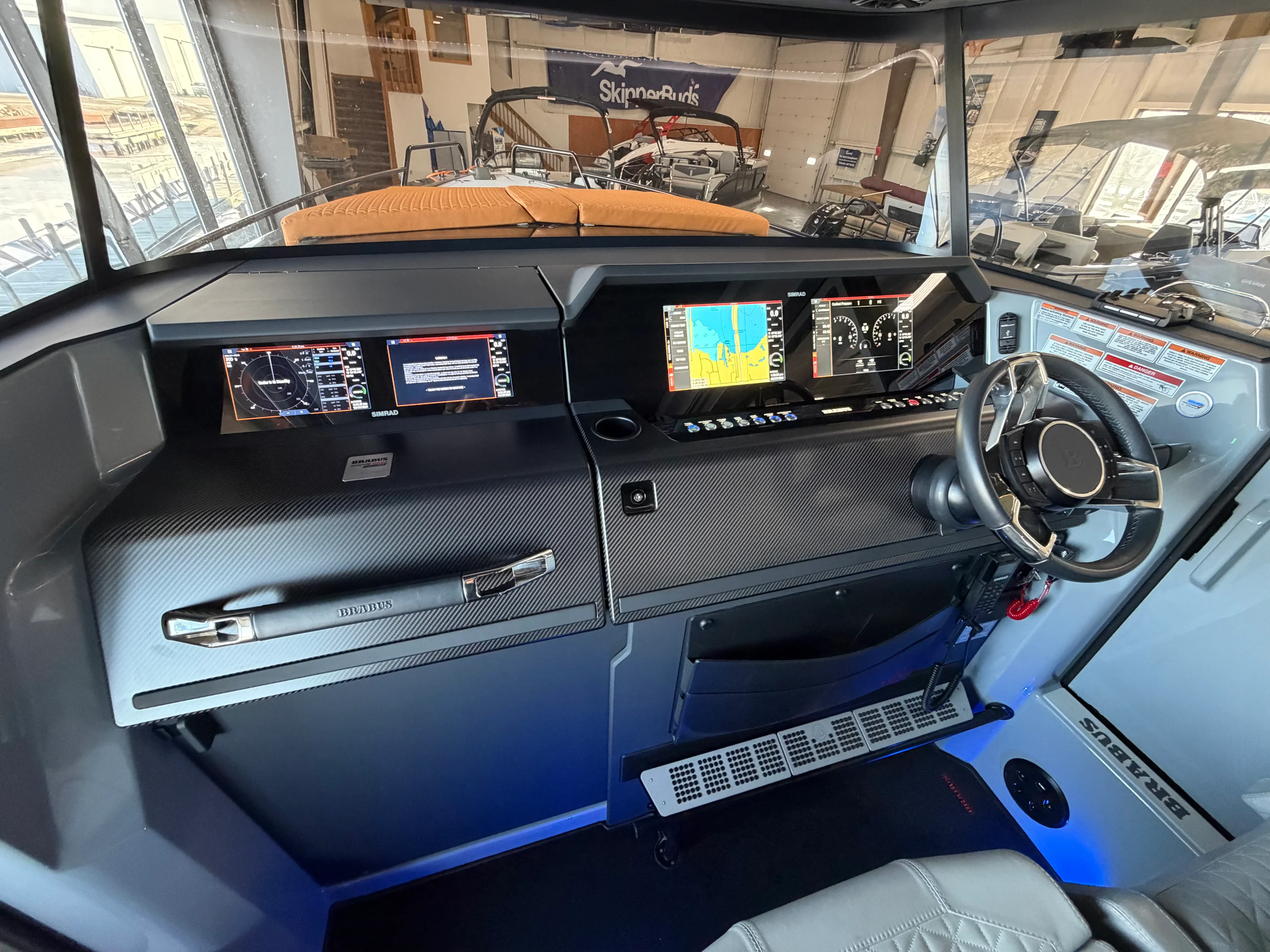 2024 Axopar 37 CROSS CABIN BRABUS Image Thumbnail #42