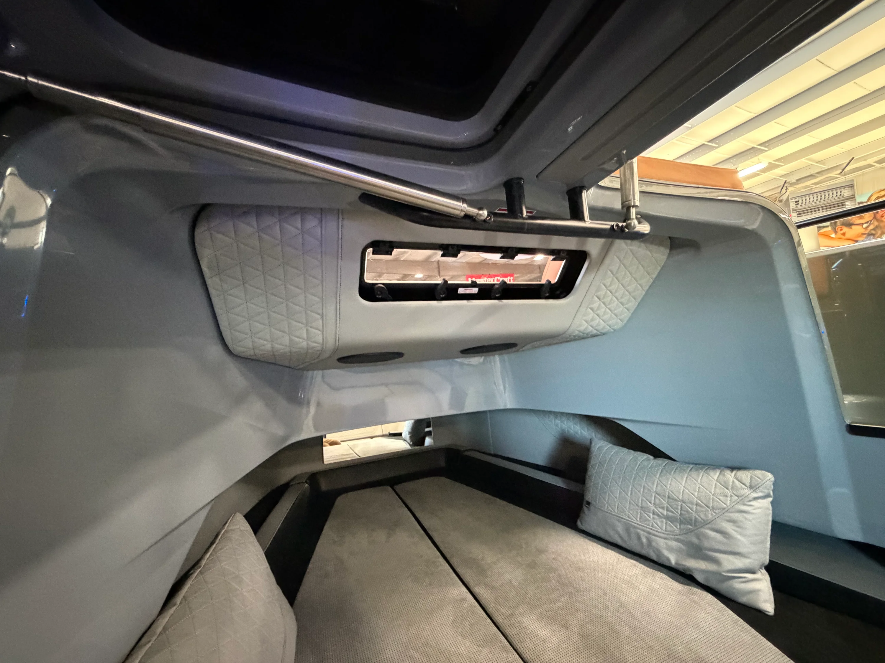 2024 Axopar 37 CROSS CABIN BRABUS Image Thumbnail #53