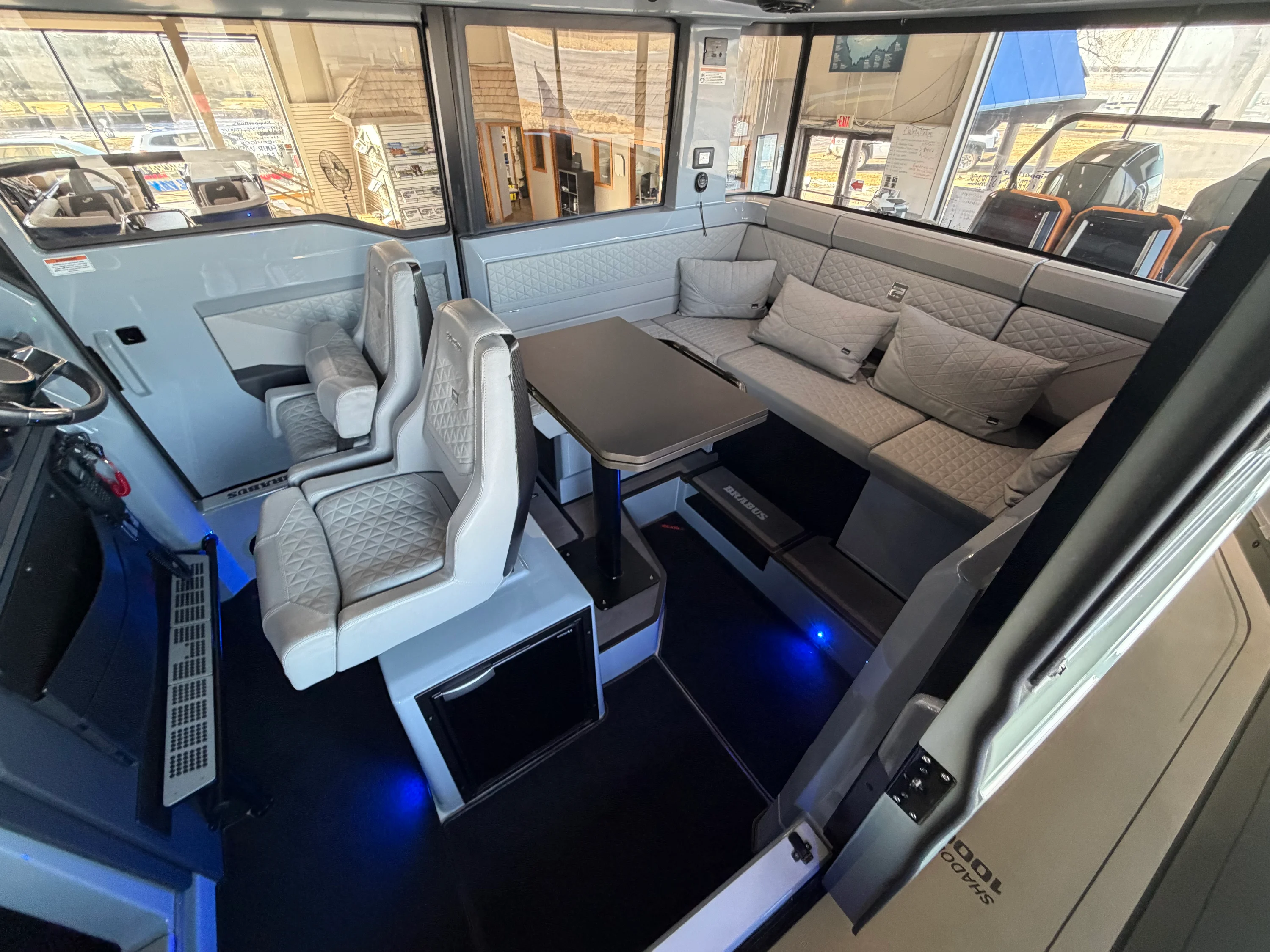 2024 Axopar 37 CROSS CABIN BRABUS Image Thumbnail #37