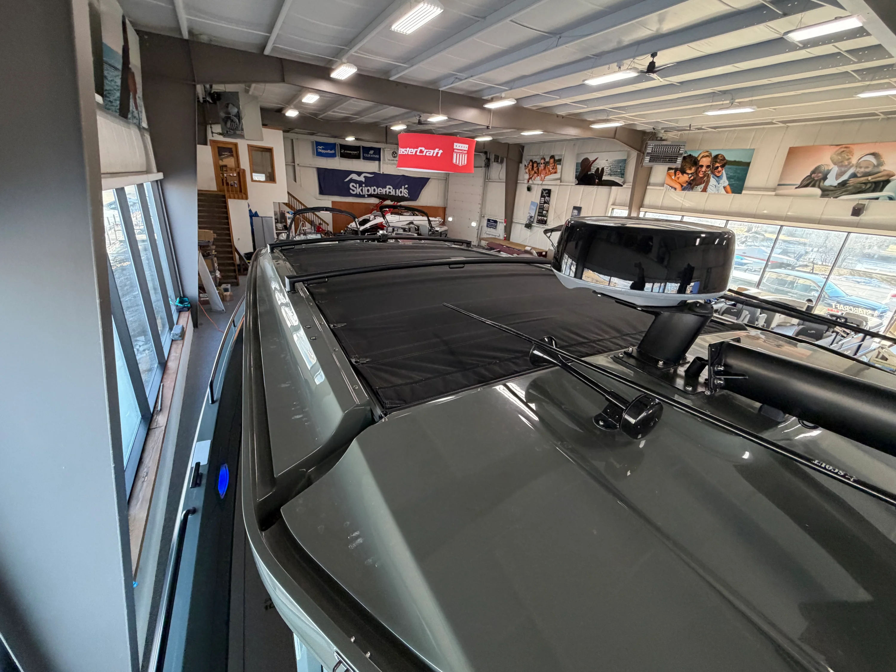 2024 Axopar 37 CROSS CABIN BRABUS Image Thumbnail #57