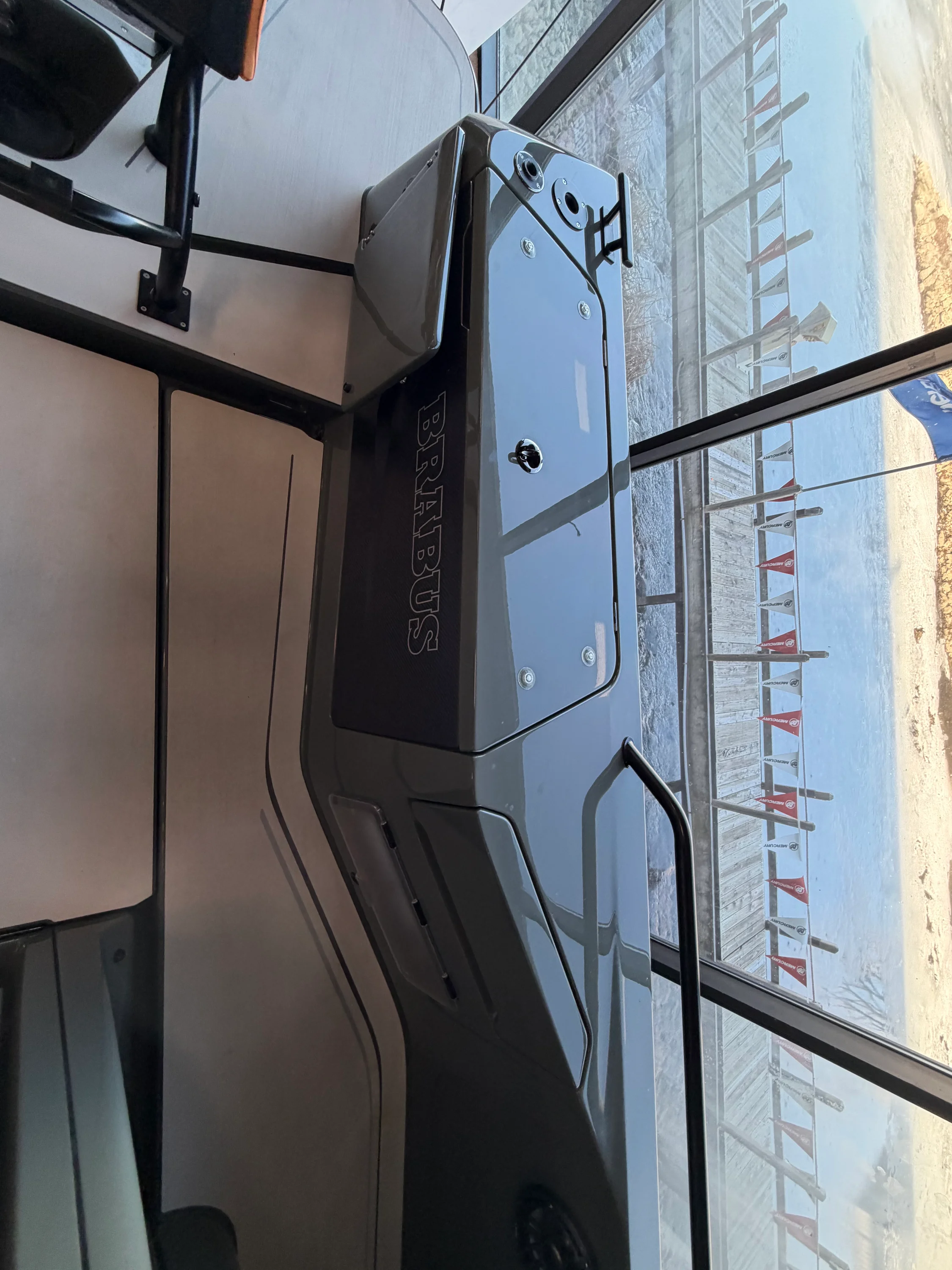2024 Axopar 37 CROSS CABIN BRABUS Image Thumbnail #18
