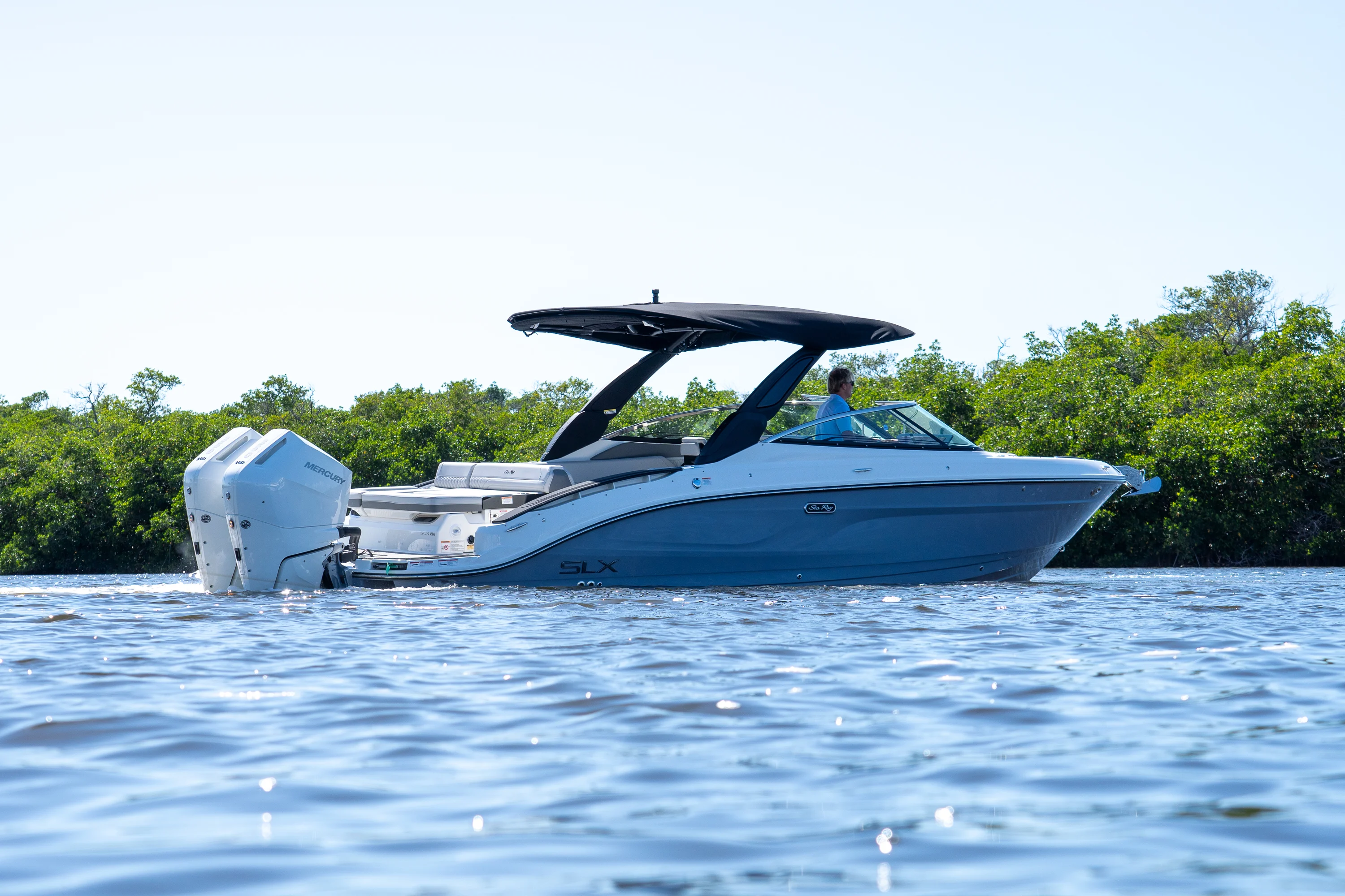 2026 Sea Ray SLX 280 Outboard Image Thumbnail #2