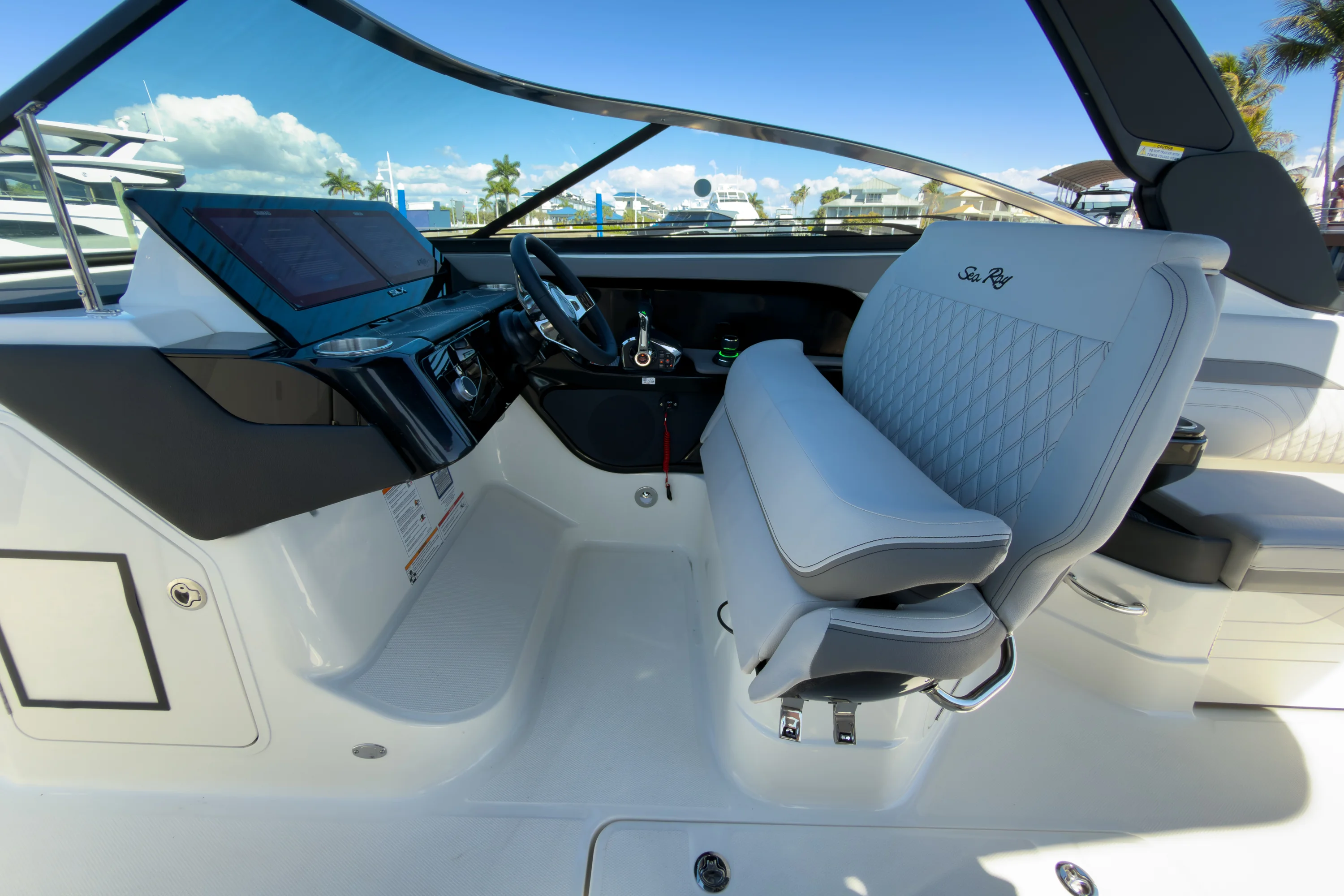 2026 Sea Ray SLX 280 Outboard Image Thumbnail #14