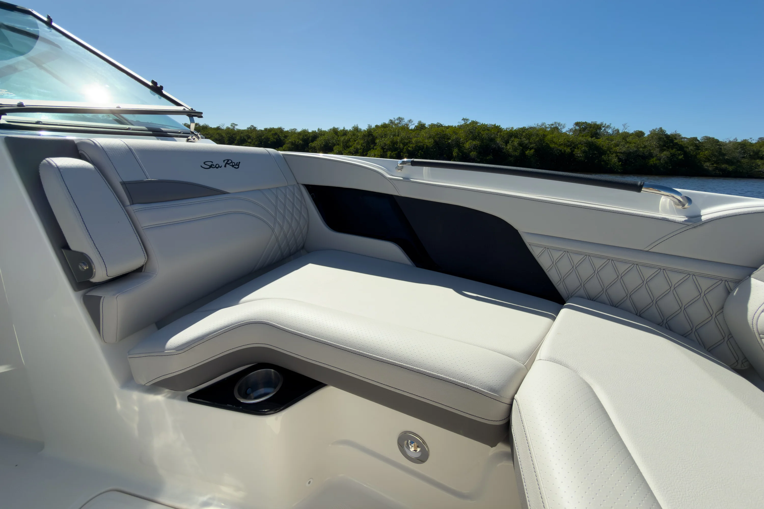 2026 Sea Ray SLX 280 Outboard Image Thumbnail #22