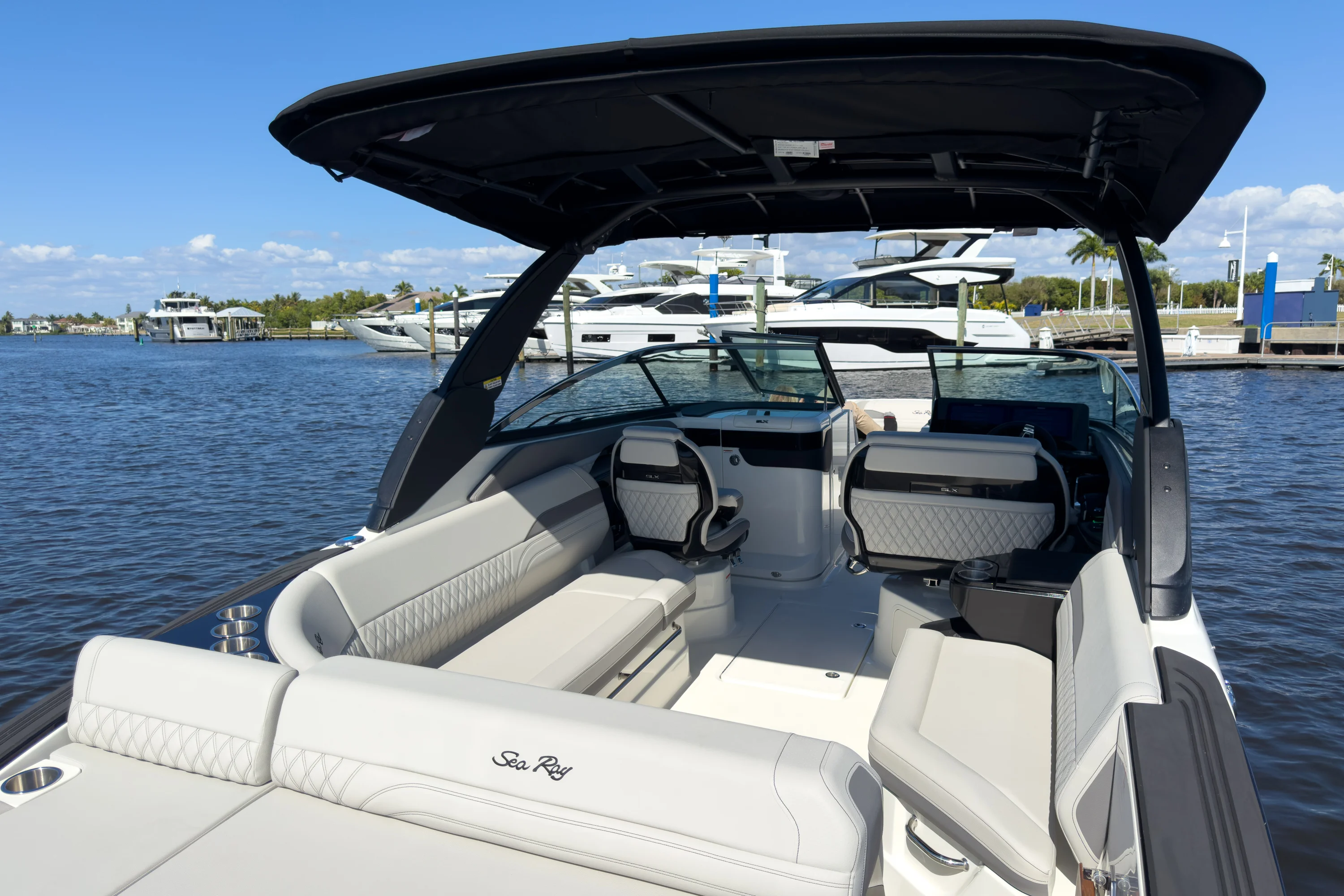 2026 Sea Ray SLX 280 Outboard Image Thumbnail #8