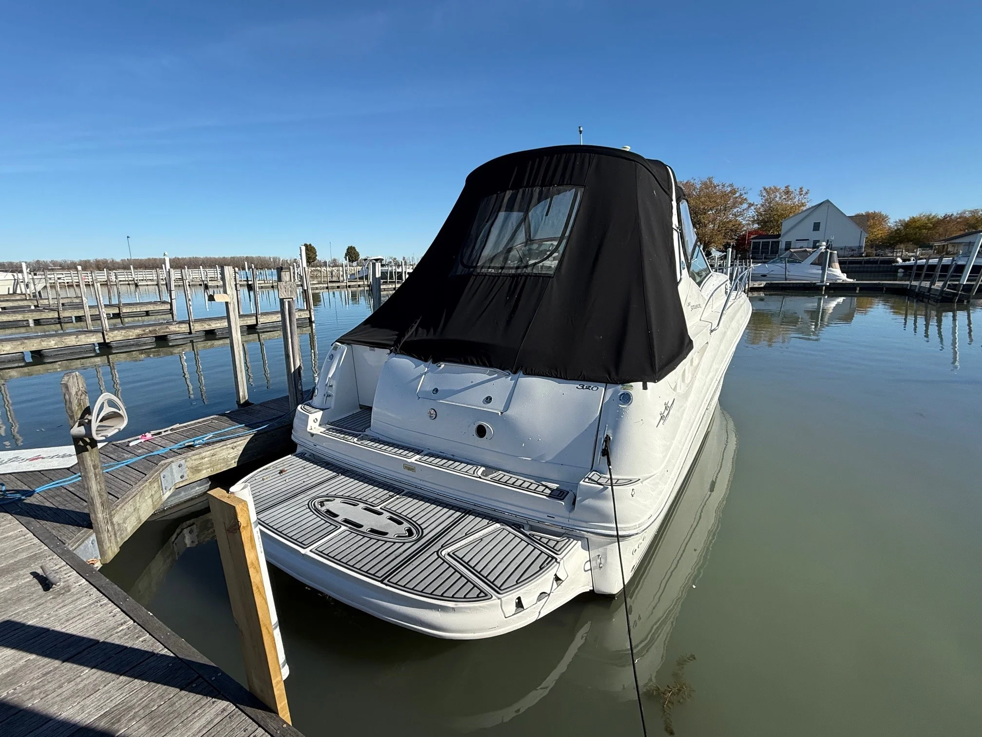 2003 Sea Ray 320 Sundancer Image Thumbnail #3