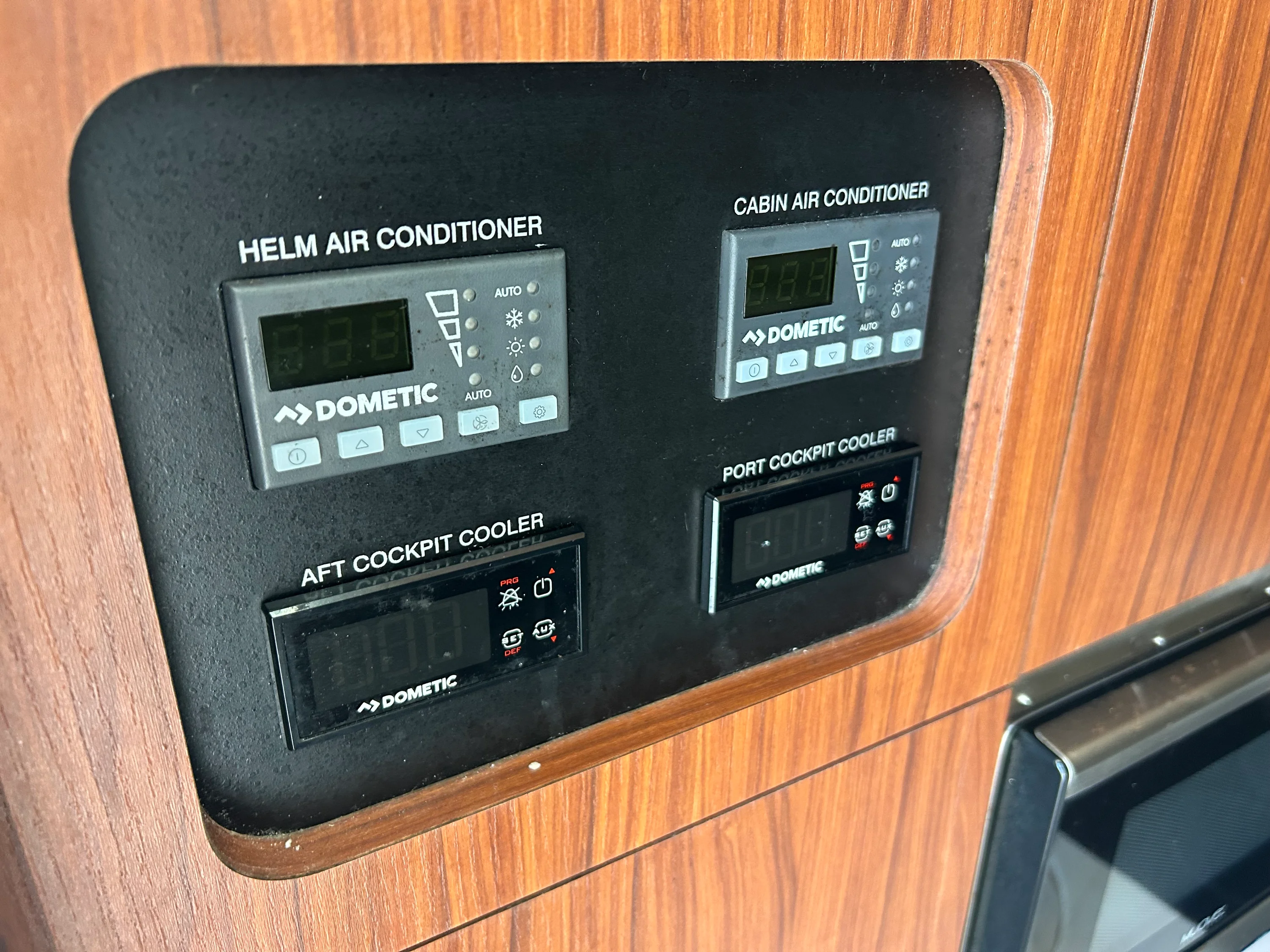 2021 Grady-White Express 330 Image Thumbnail #25