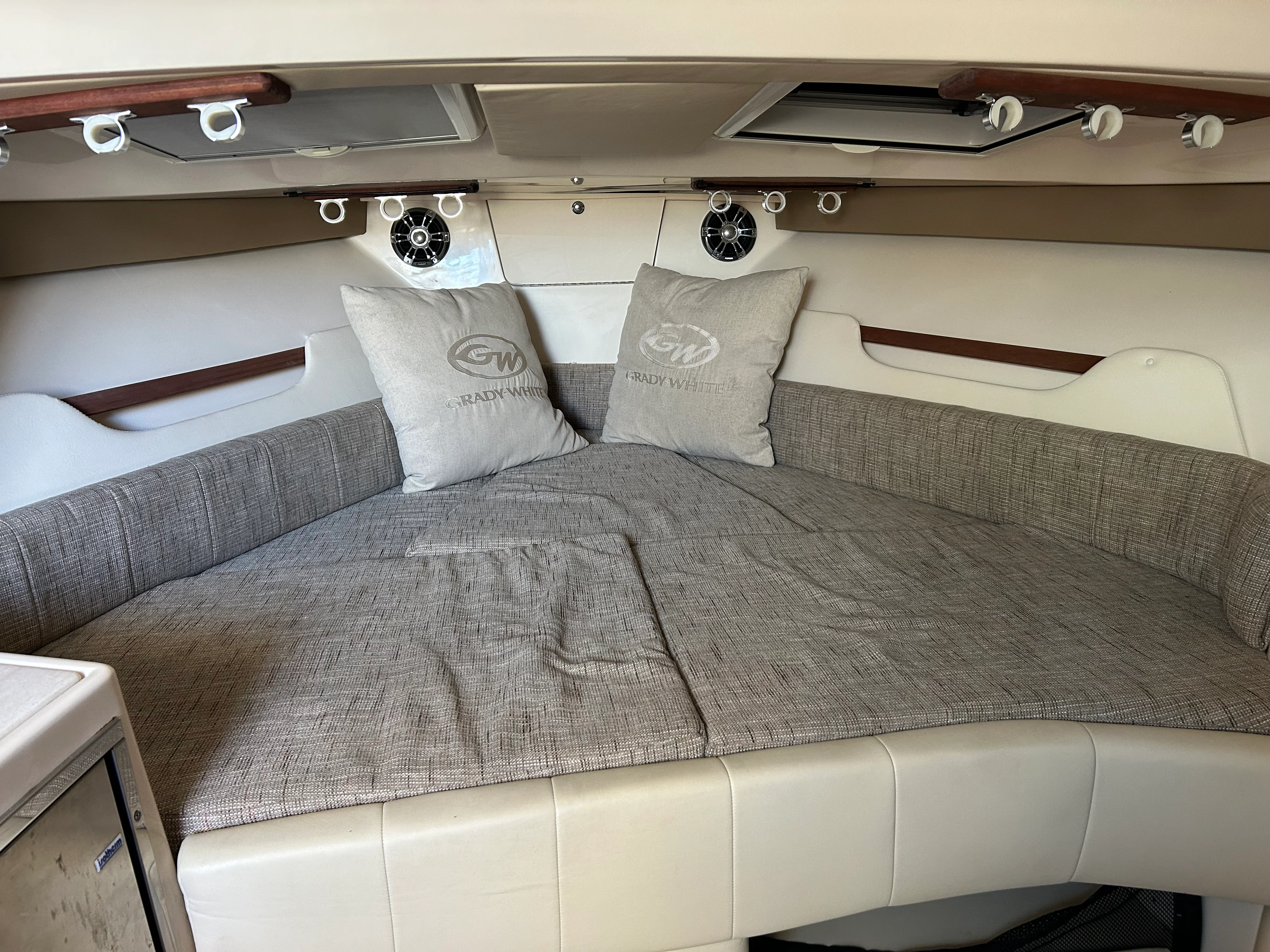 2021 Grady-White Express 330 Image Thumbnail #32