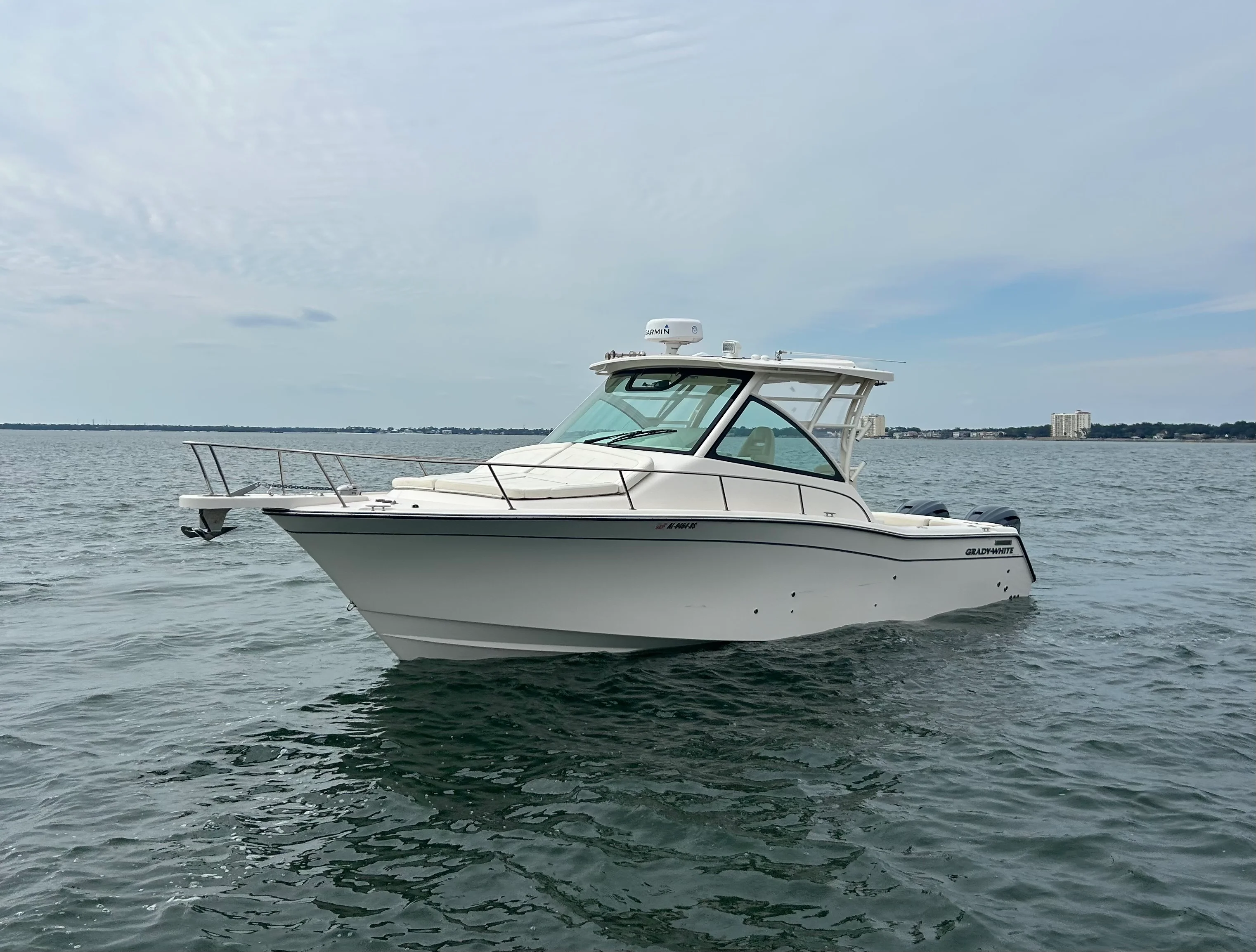 2021 Grady-White Express 330 Image Thumbnail #3