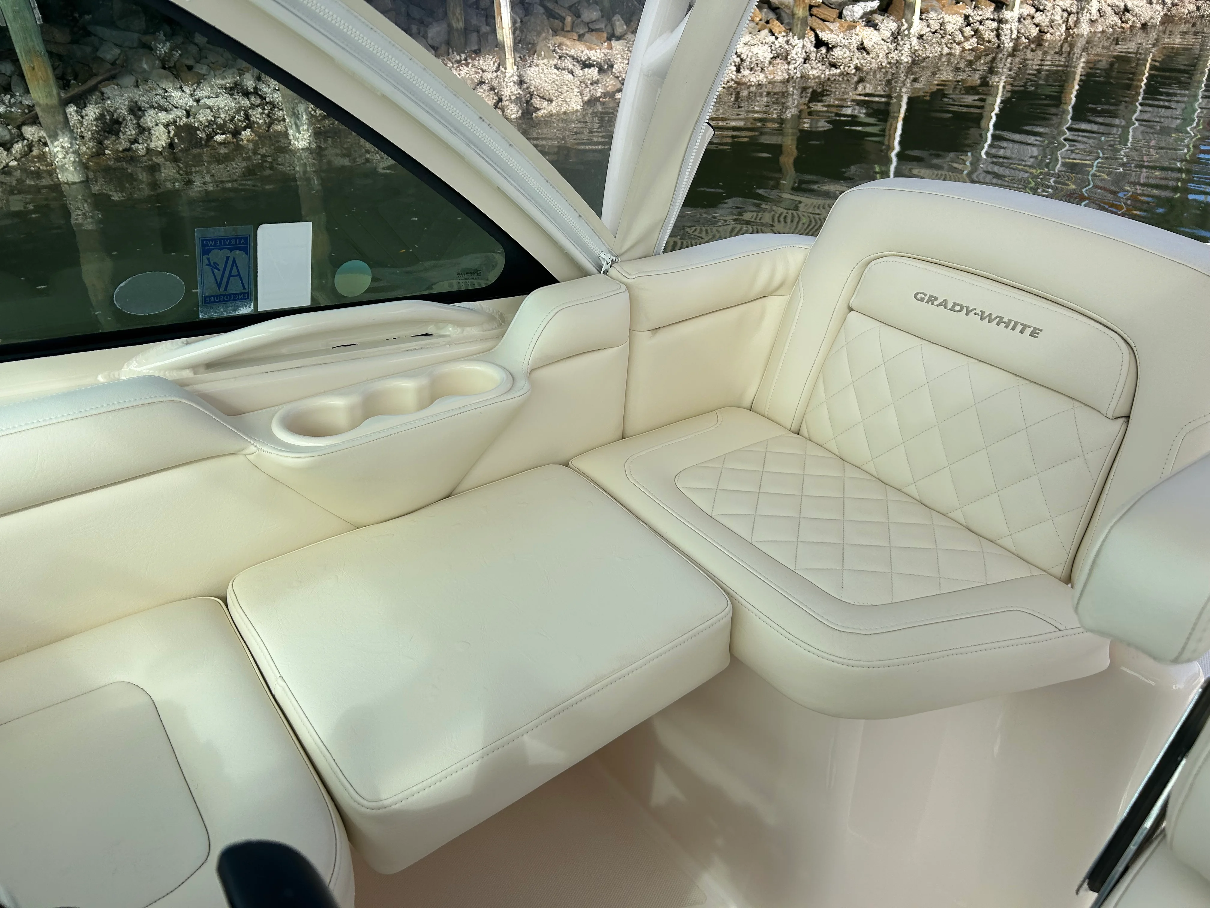 2021 Grady-White Express 330 Image Thumbnail #20