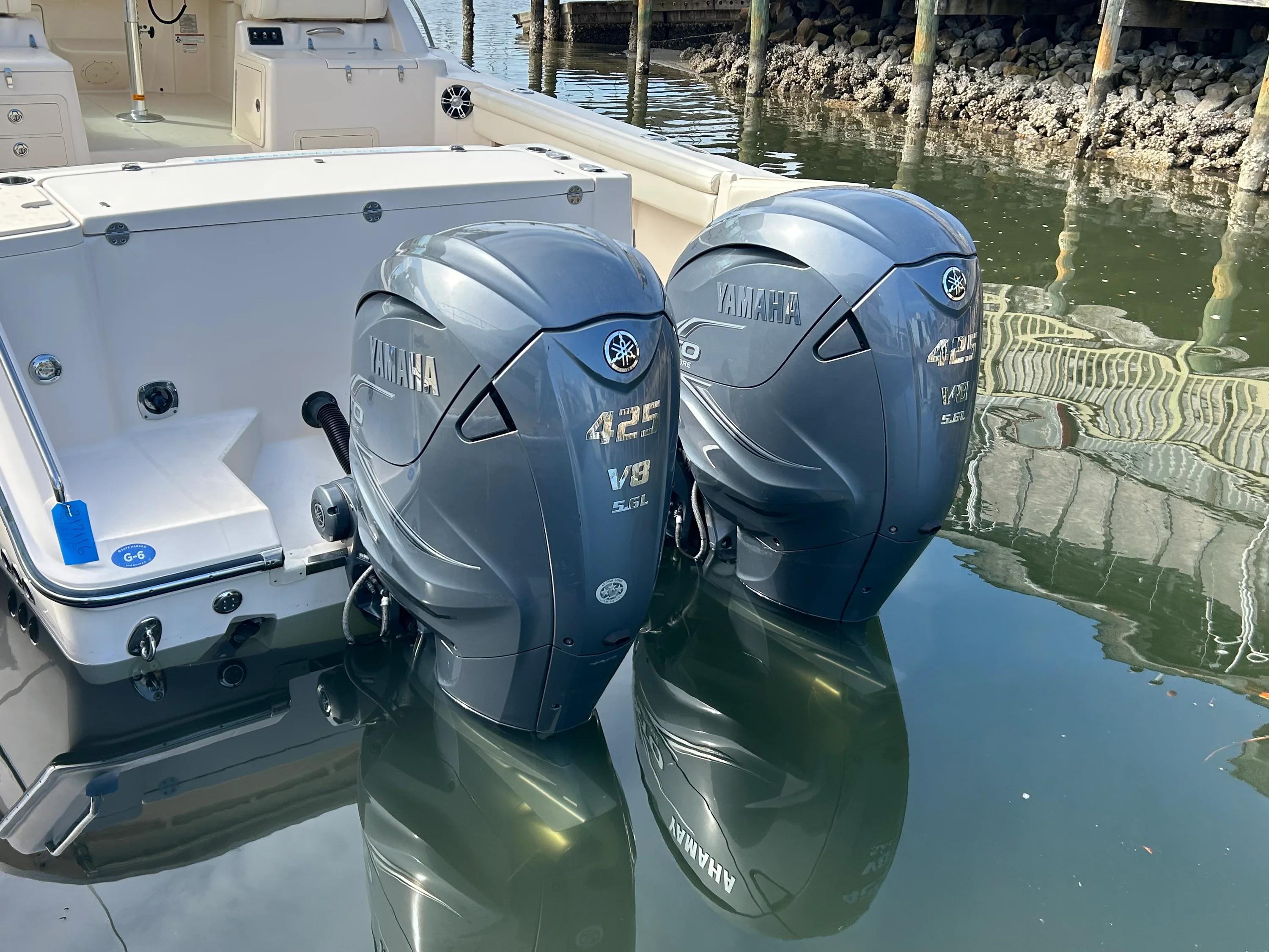 2021 Grady-White Express 330 Image Thumbnail #10