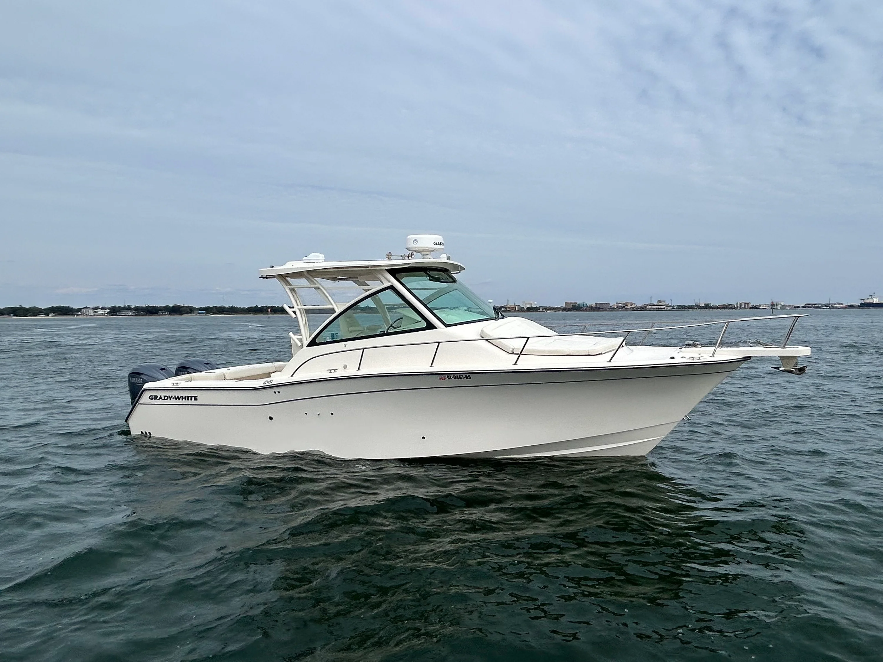 2021 Grady-White Express 330 Image Thumbnail #5