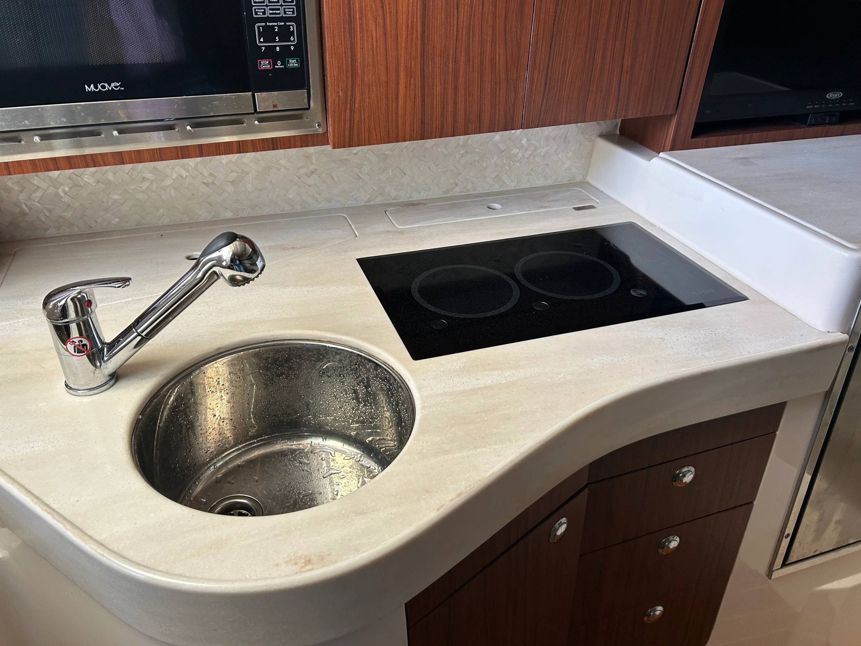 2021 Grady-White Express 330 Image Thumbnail #37