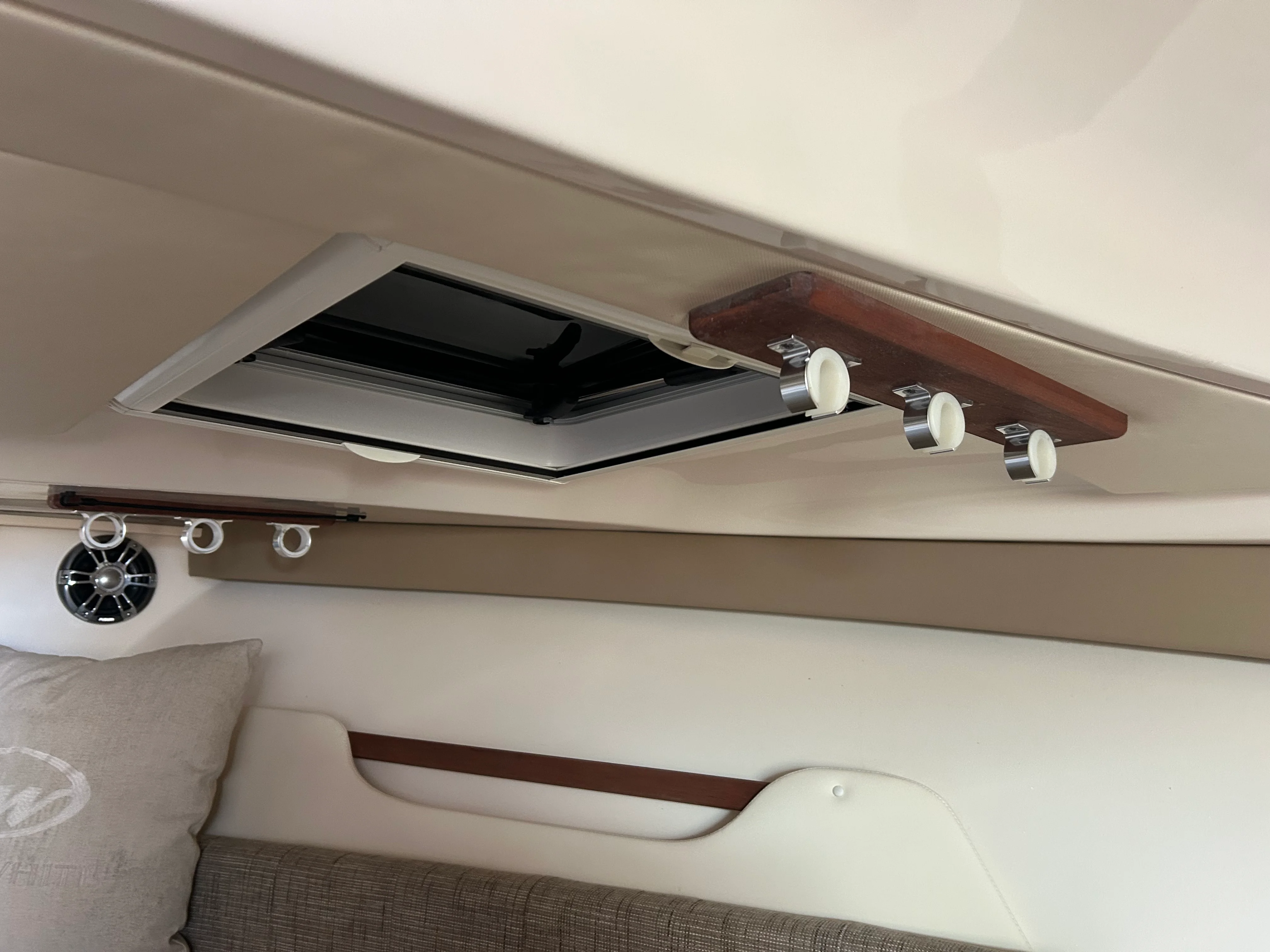 2021 Grady-White Express 330 Image Thumbnail #34