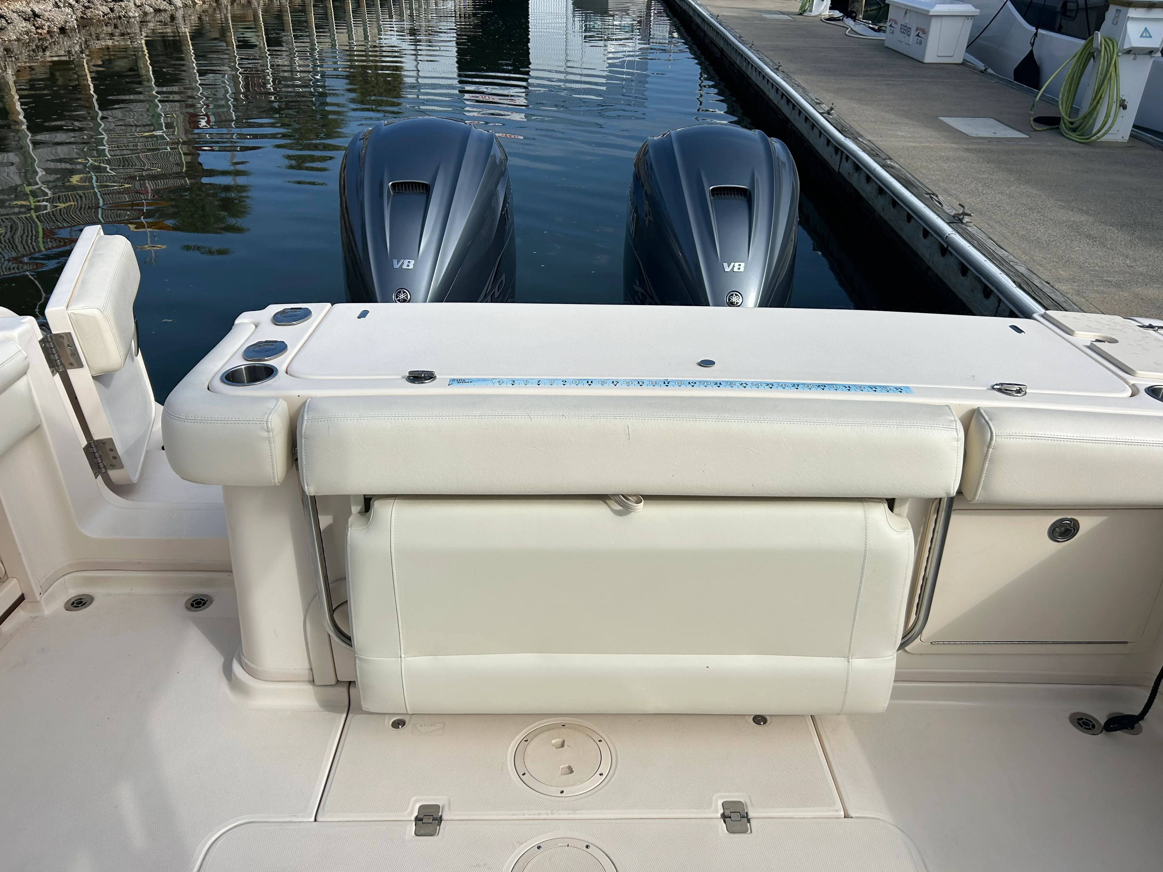 2021 Grady-White Express 330 Image Thumbnail #11