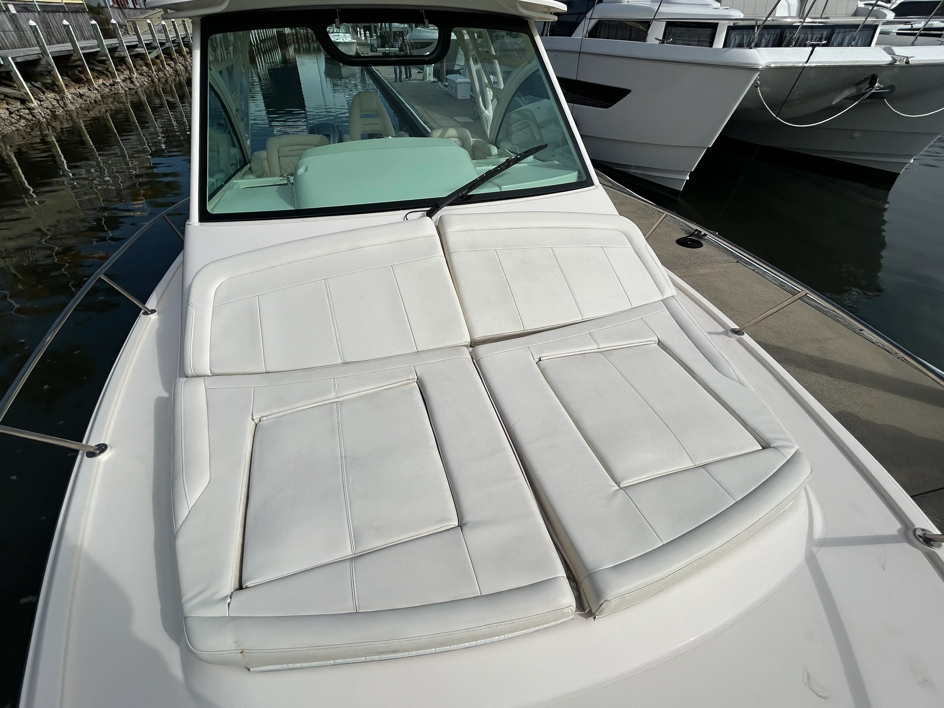 2021 Grady-White Express 330 Image Thumbnail #42