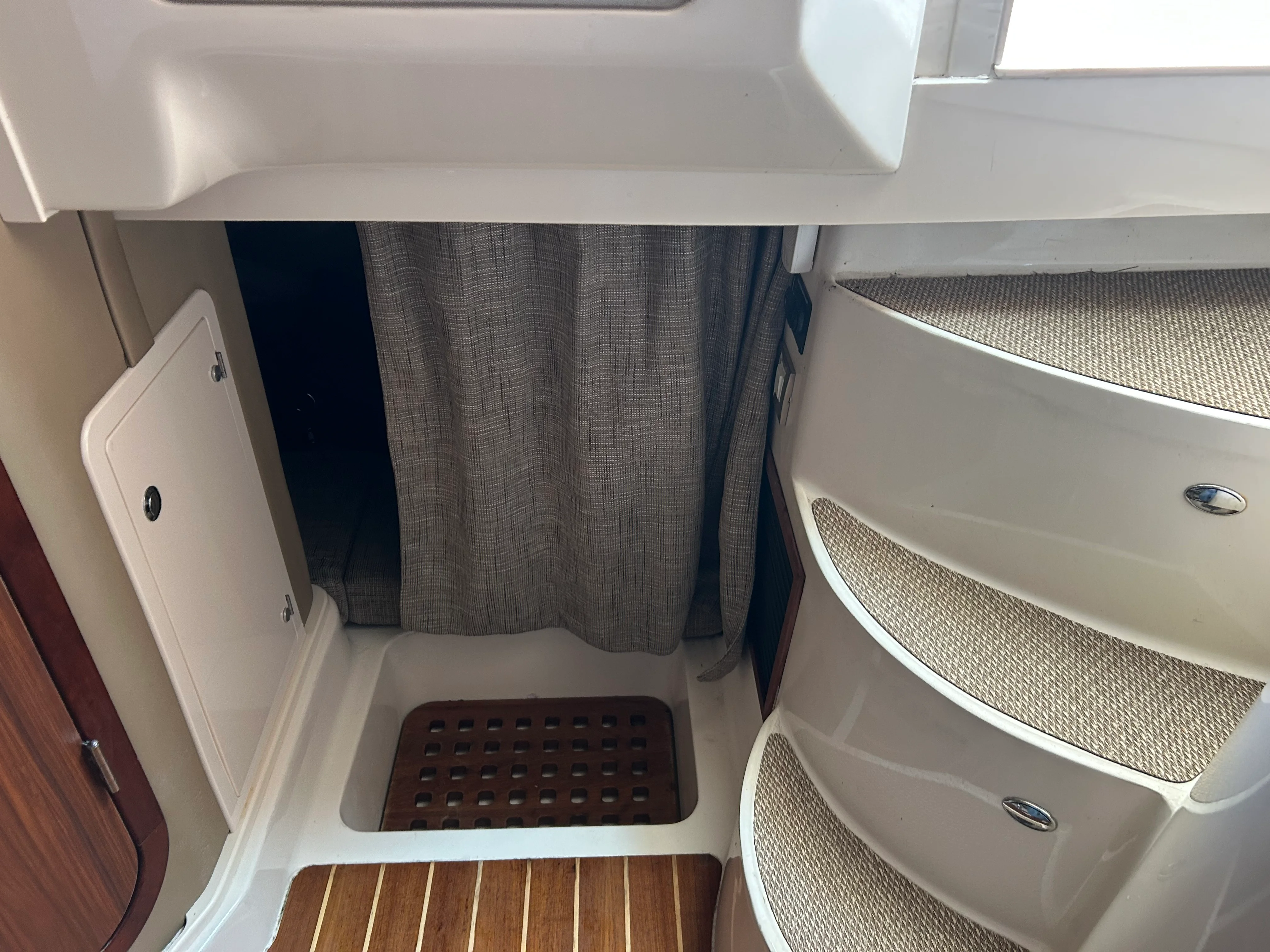 2021 Grady-White Express 330 Image Thumbnail #26