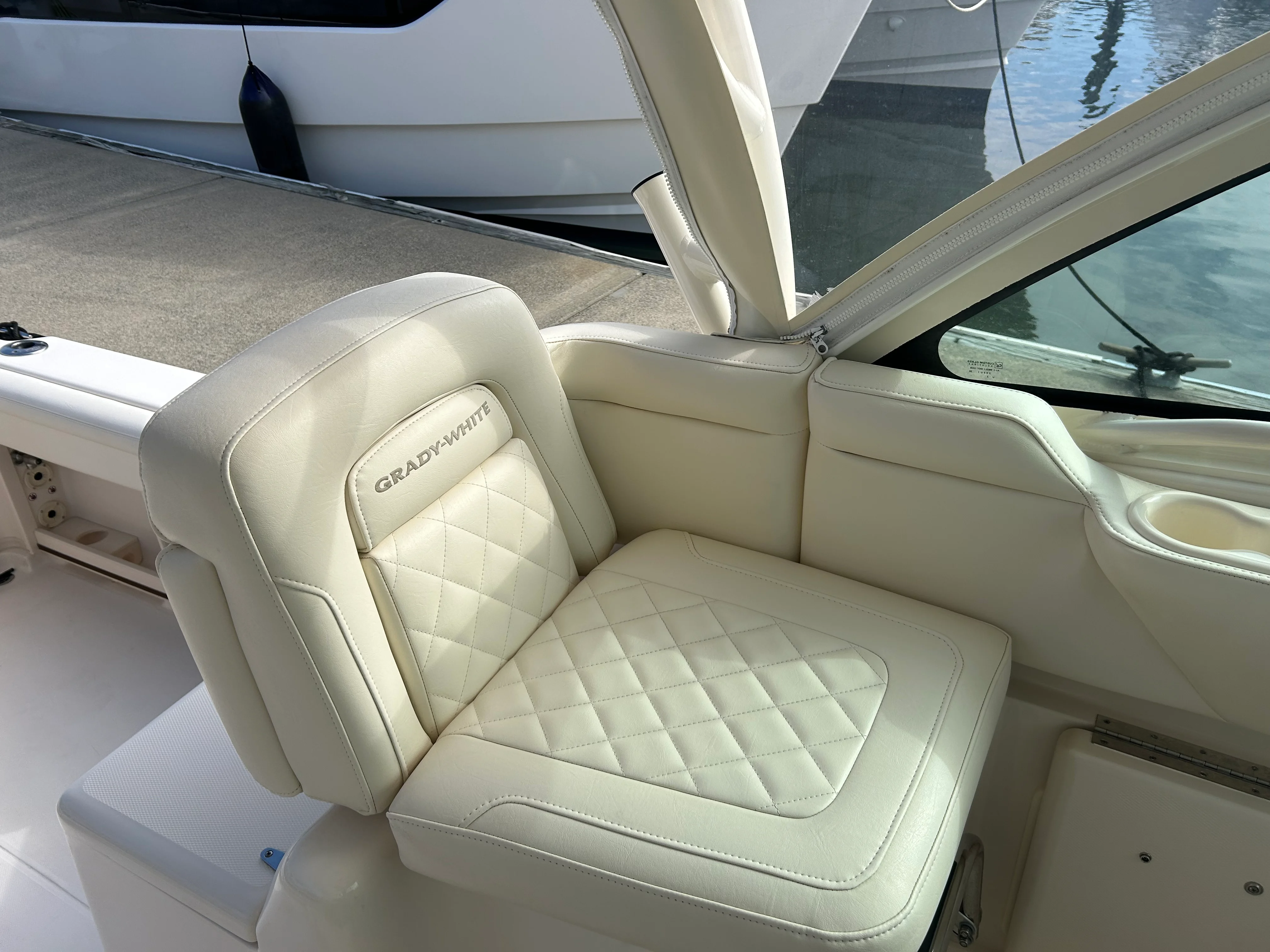 2021 Grady-White Express 330 Image Thumbnail #22