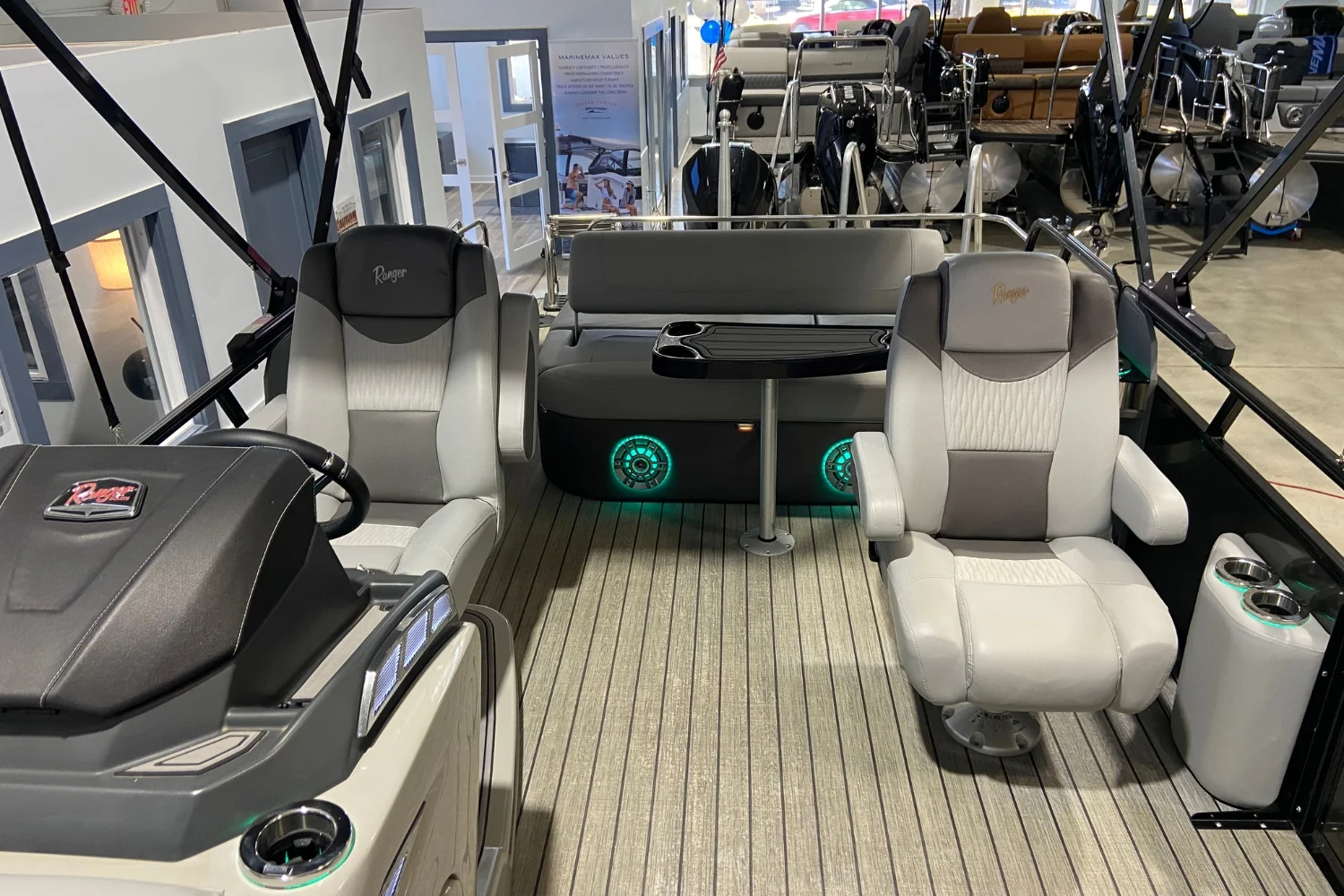 2023 Ranger 2500LS Image Thumbnail #11