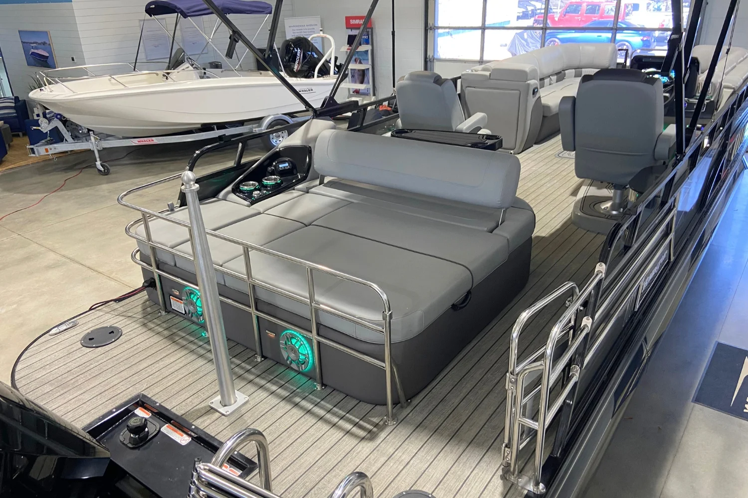 2023 Ranger 2500LS Image Thumbnail #6