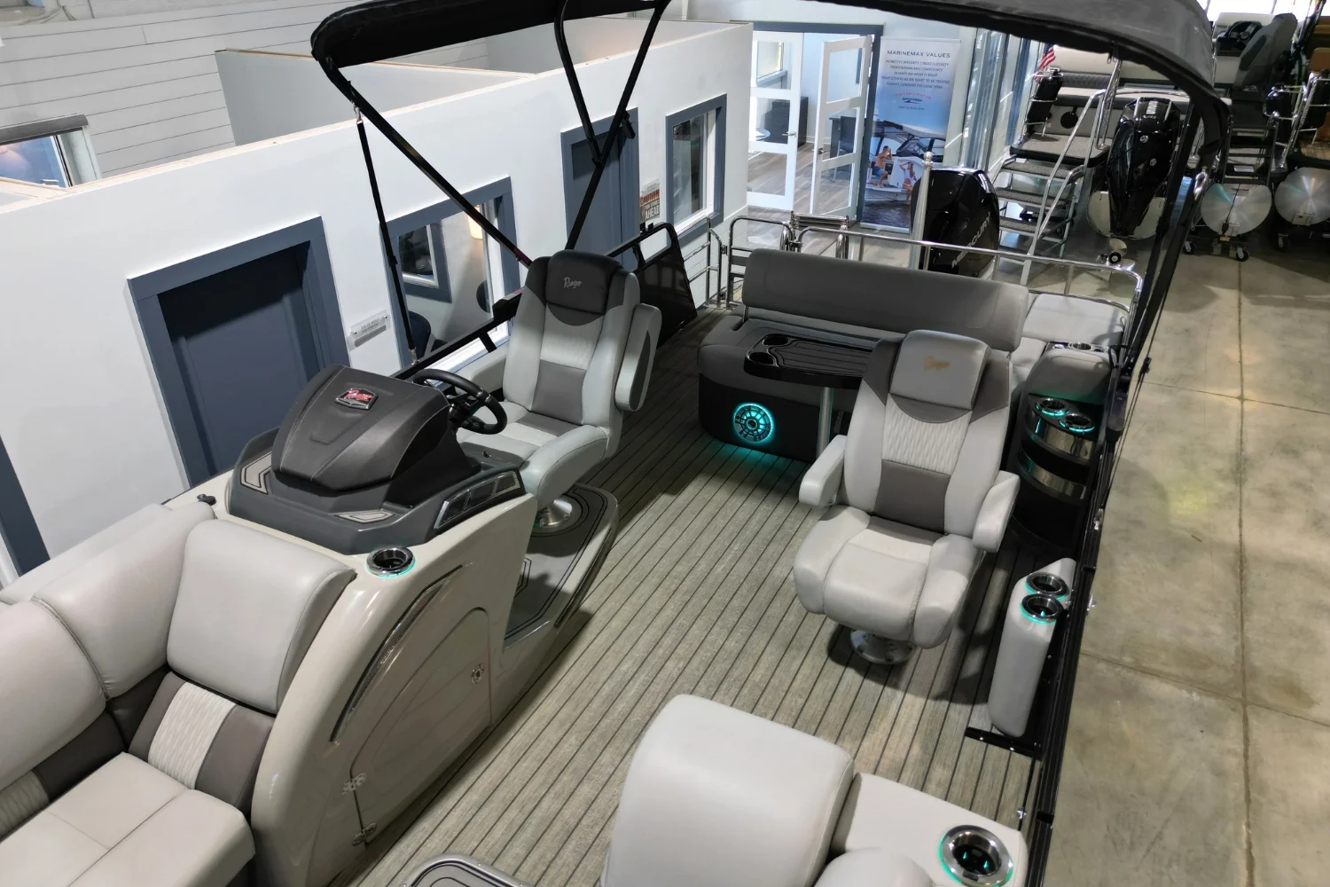 2023 Ranger 2500LS Image Thumbnail #16