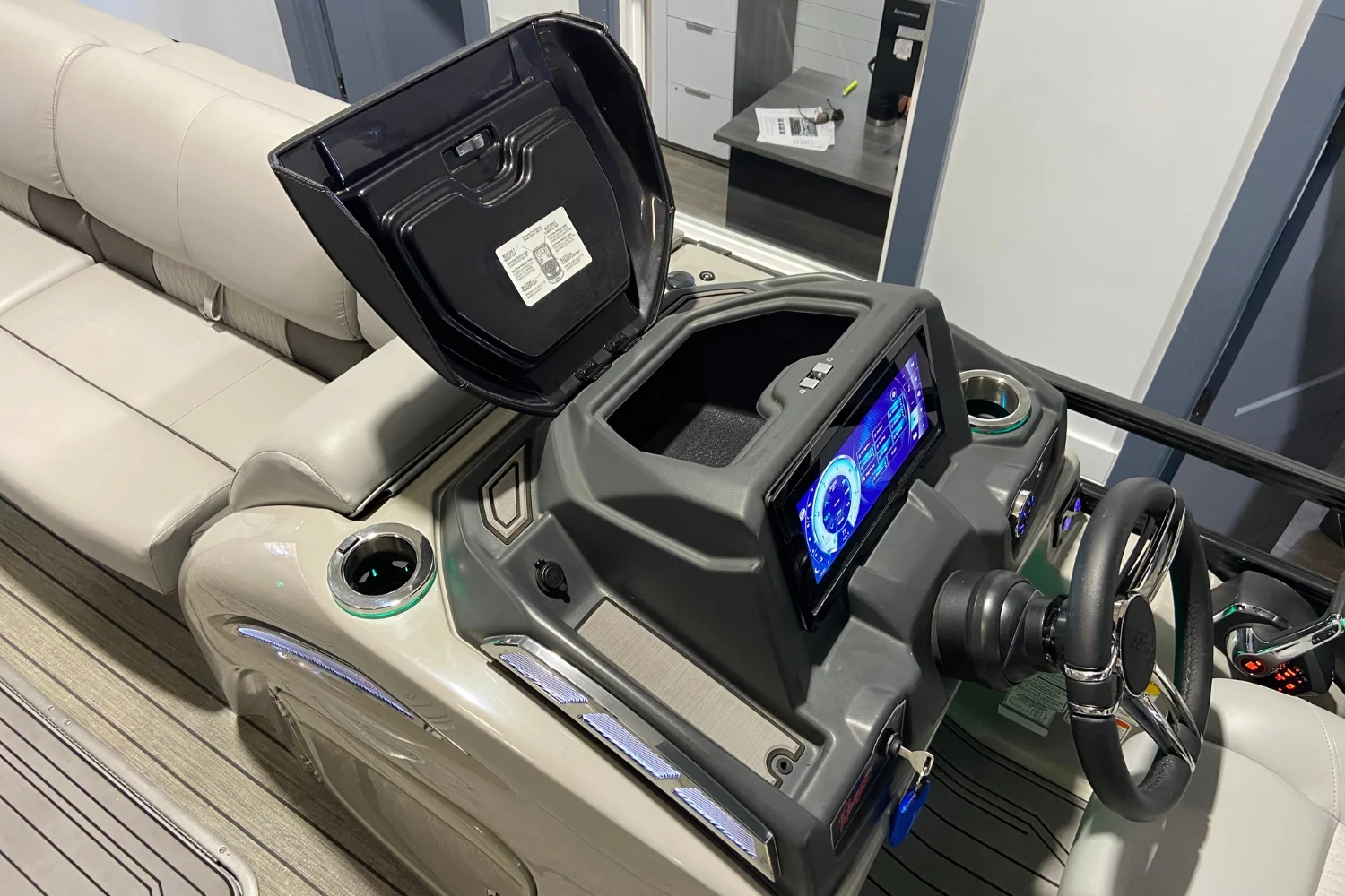 2023 Ranger 2500LS Image Thumbnail #14