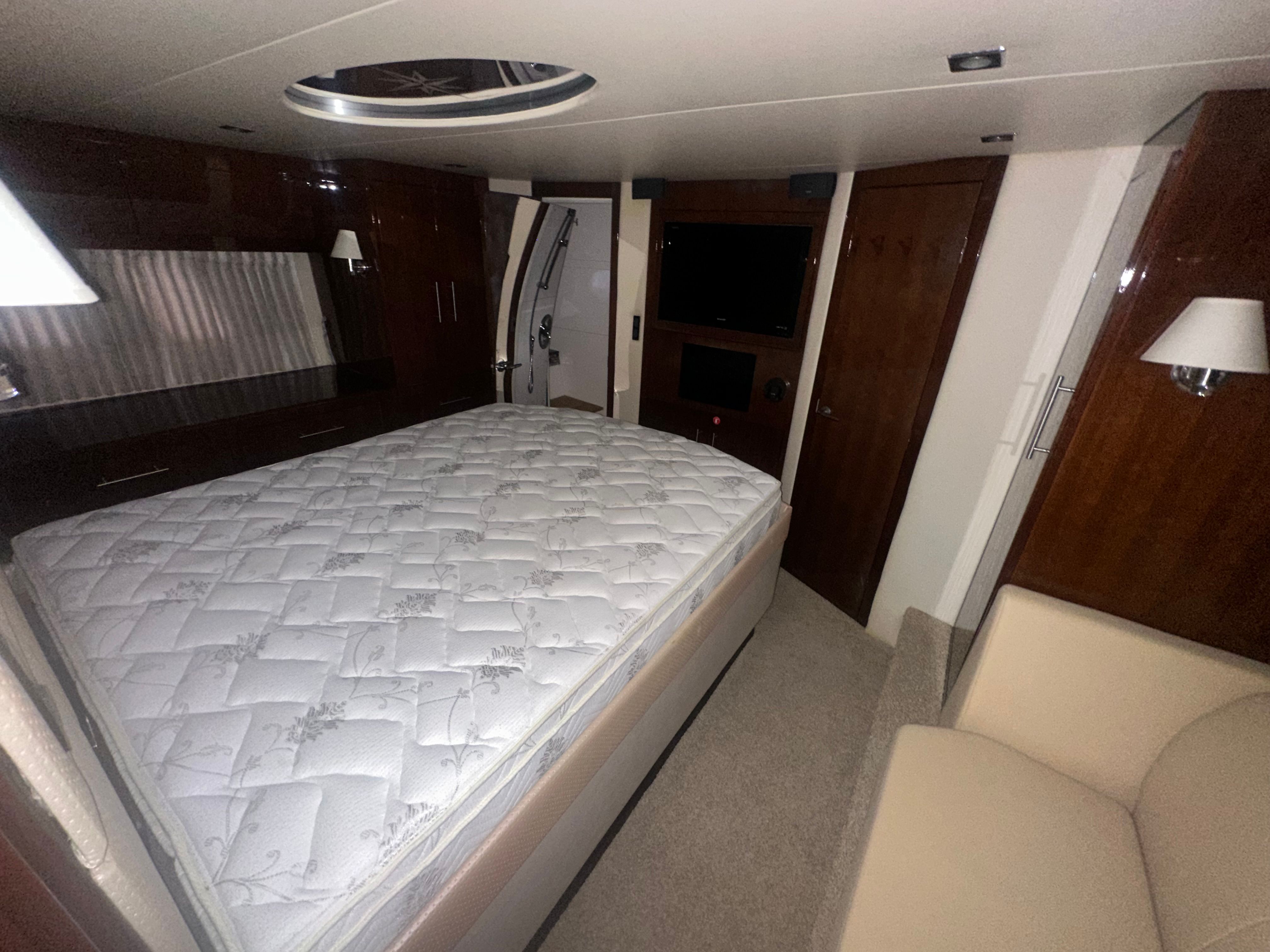 2014 Regal 52 SPORT COUPE Image Thumbnail #6