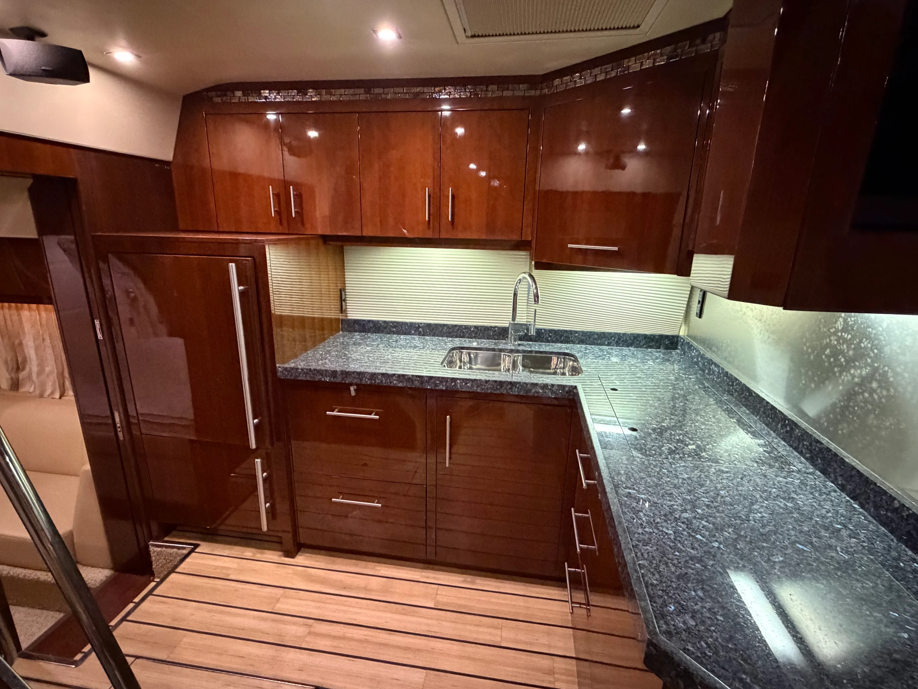 2014 Regal 52 SPORT COUPE Image Thumbnail #21