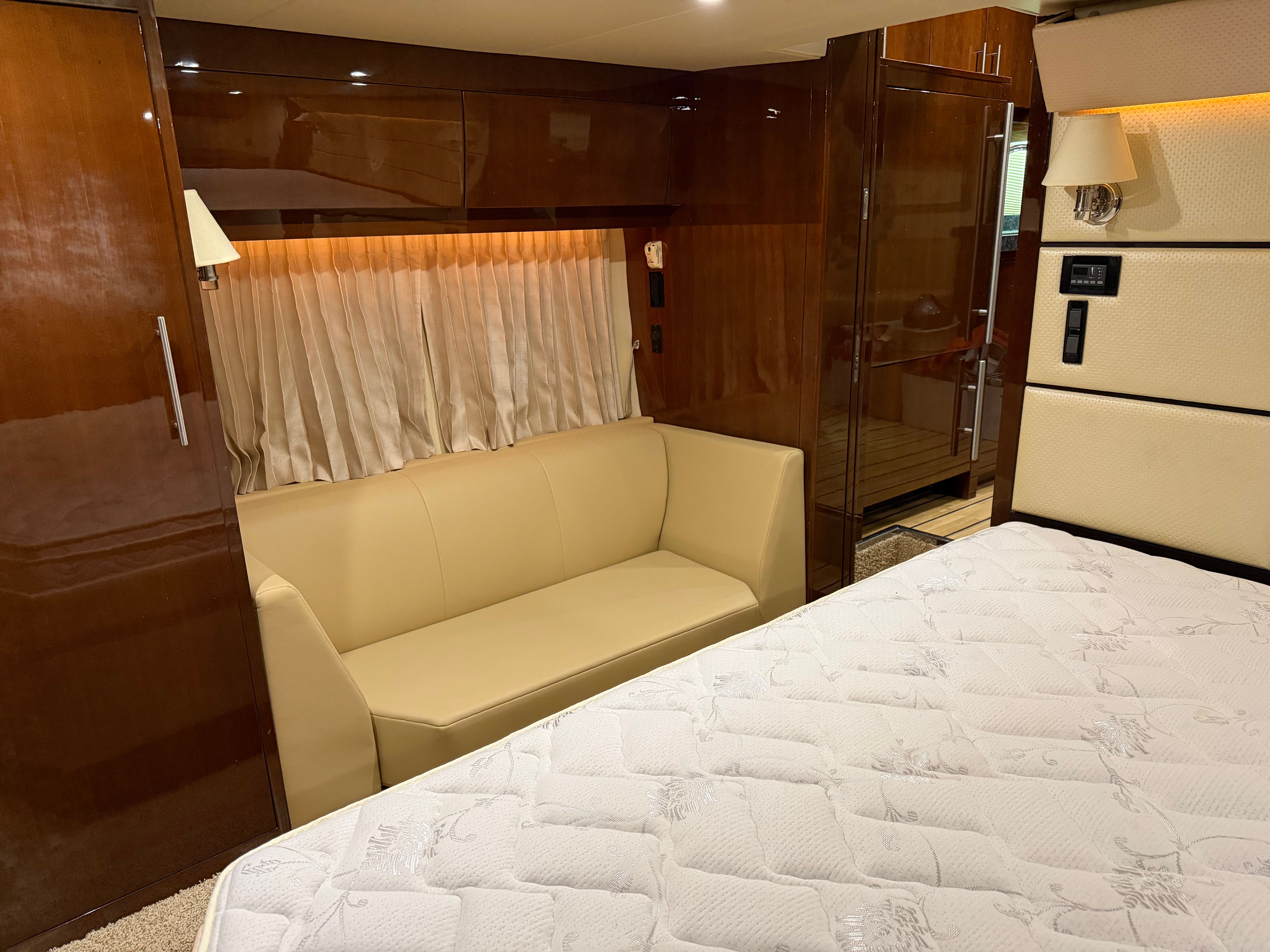 2014 Regal 52 SPORT COUPE Image Thumbnail #32