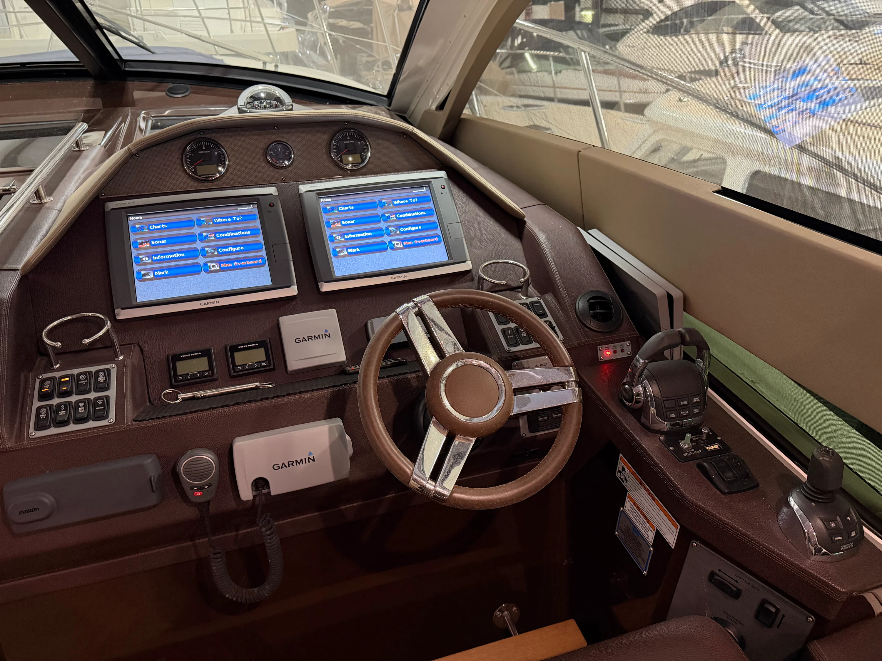 2014 Regal 52 SPORT COUPE Image Thumbnail #18