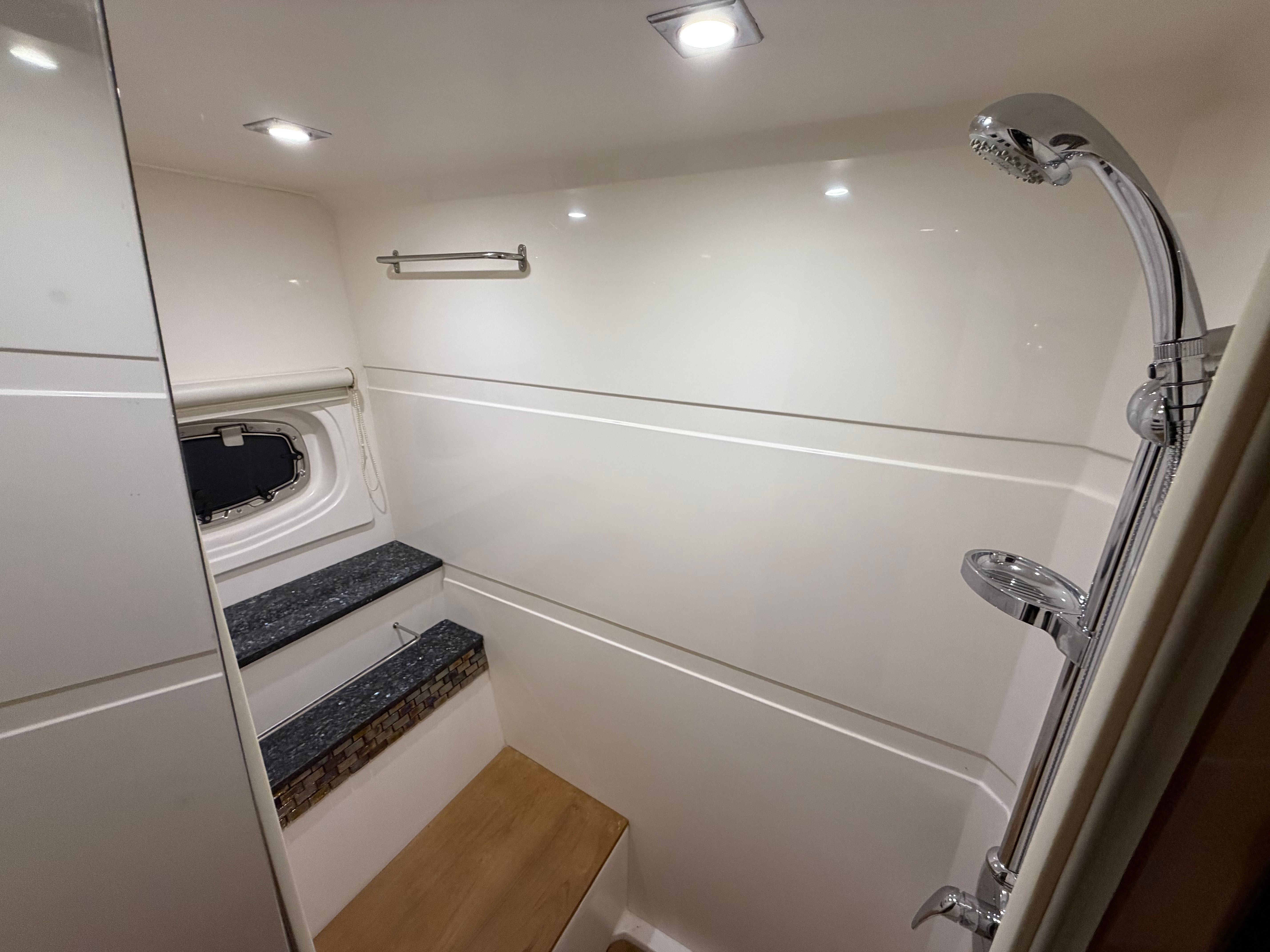 2014 Regal 52 SPORT COUPE Image Thumbnail #34