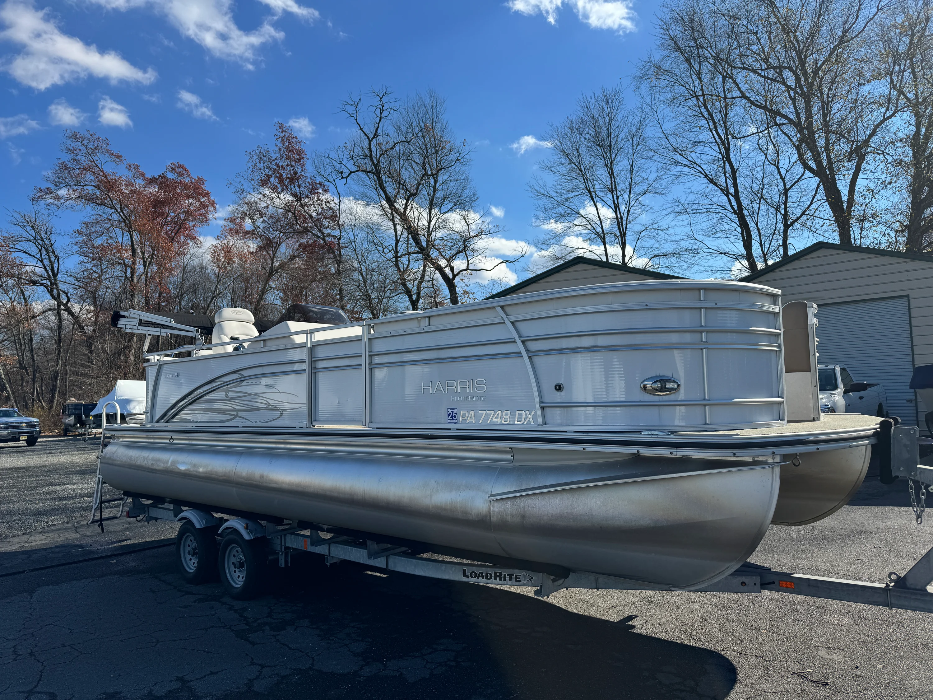 2014 Harris Sunliner 240 Image Thumbnail #3