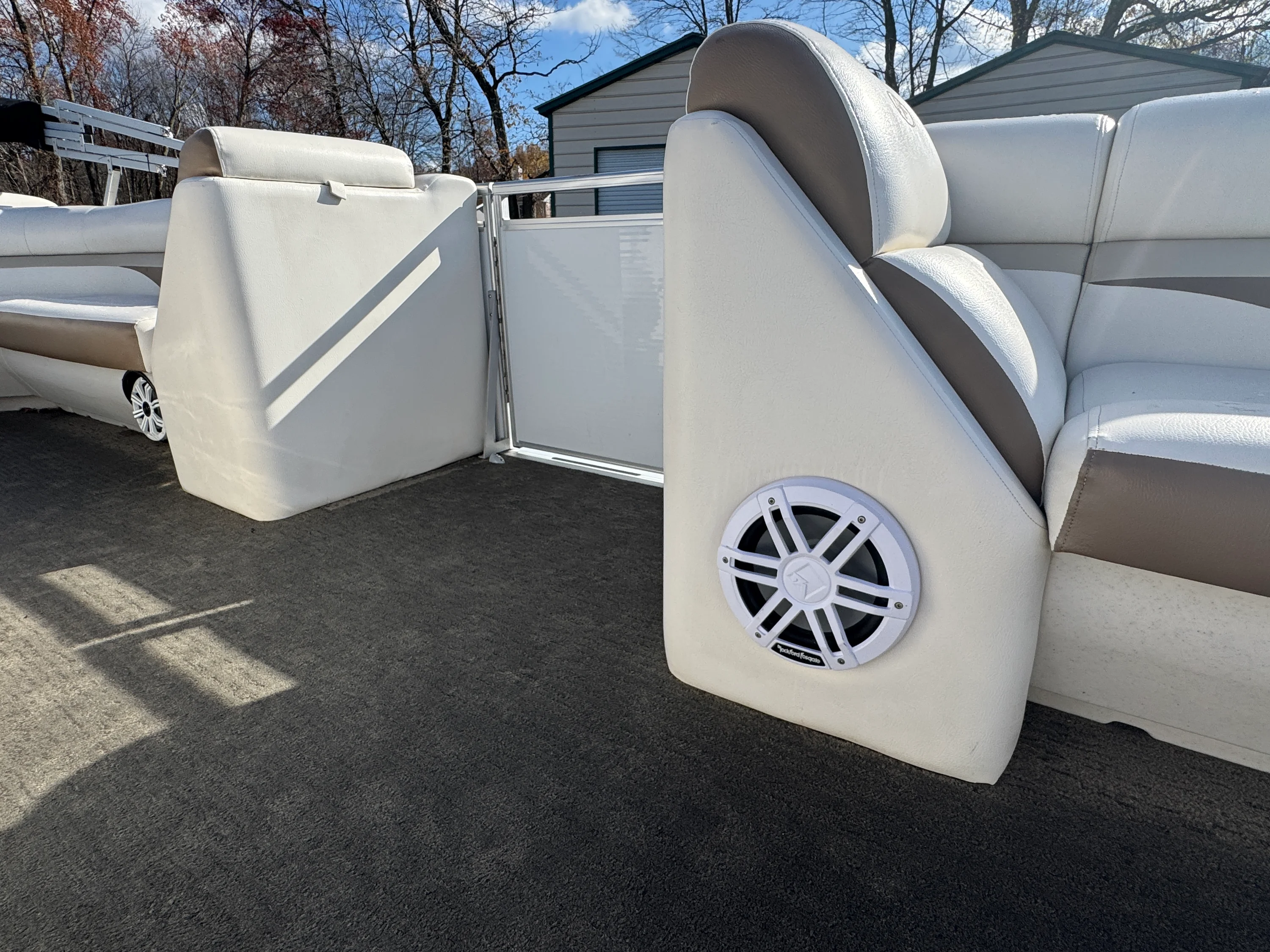 2014 Harris Sunliner 240 Image Thumbnail #17