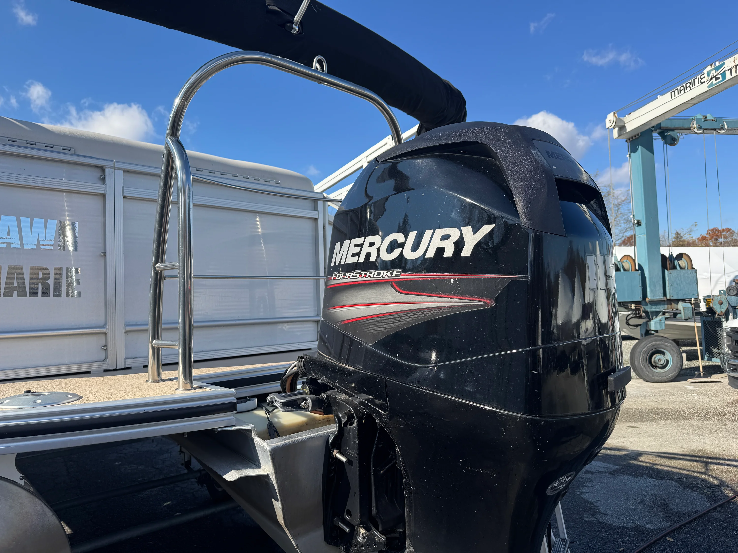 2014 Harris Sunliner 240 Image Thumbnail #5